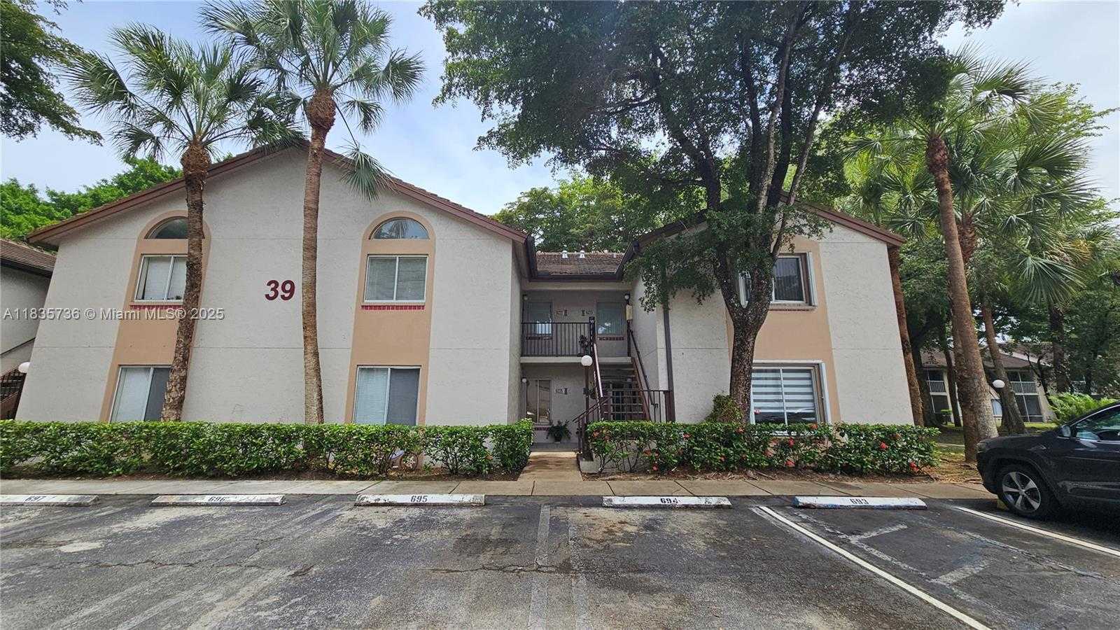 Small Image of 9277 SOUTH WEST 138TH PL #9277, Miami Number 2