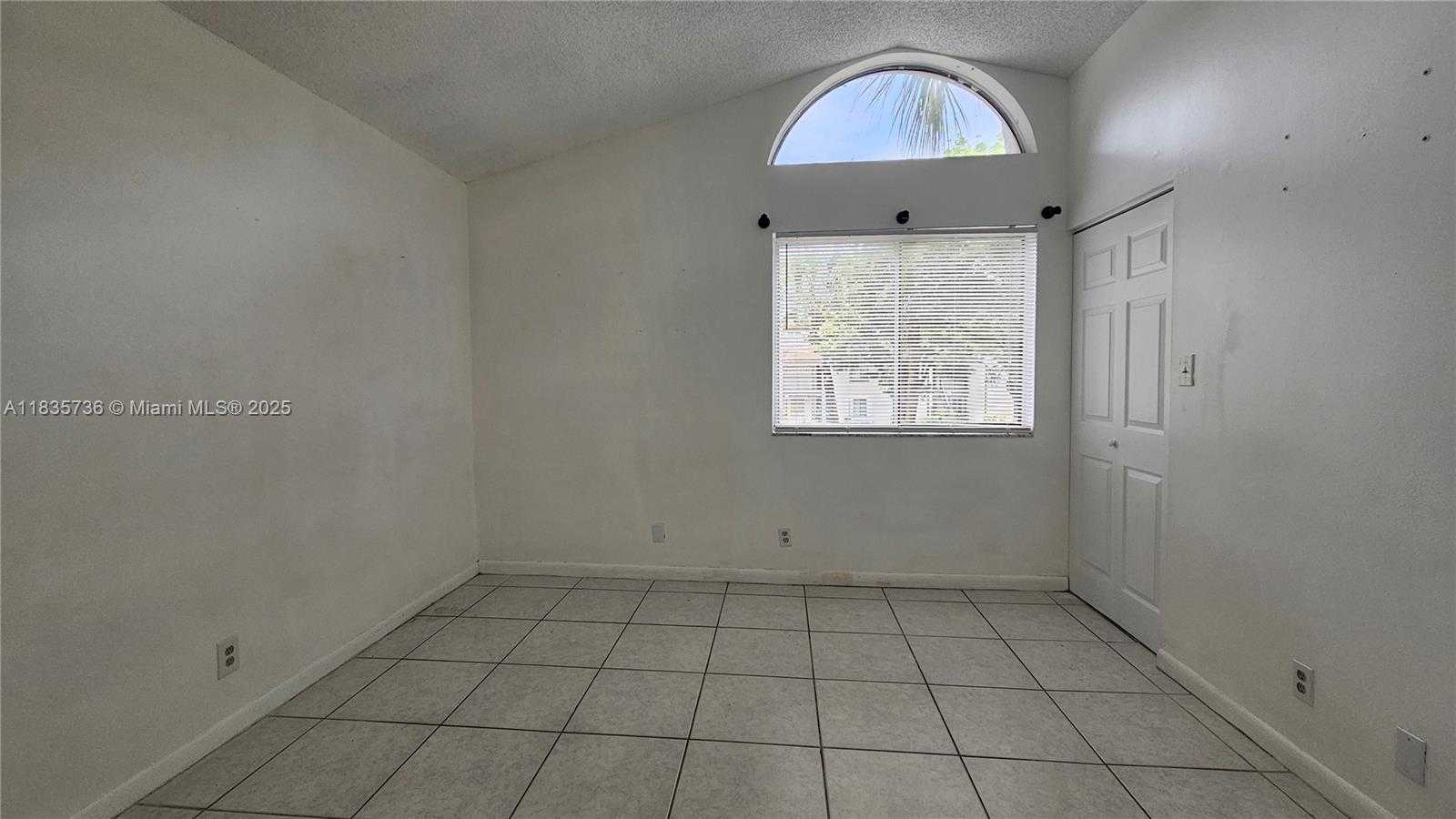 Small Image of 9277 SOUTH WEST 138TH PL #9277, Miami Number 25