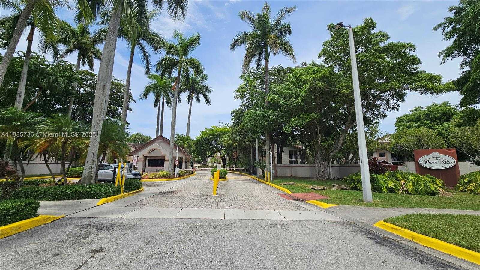 Small Image of 9277 SOUTH WEST 138TH PL #9277, Miami Number 3