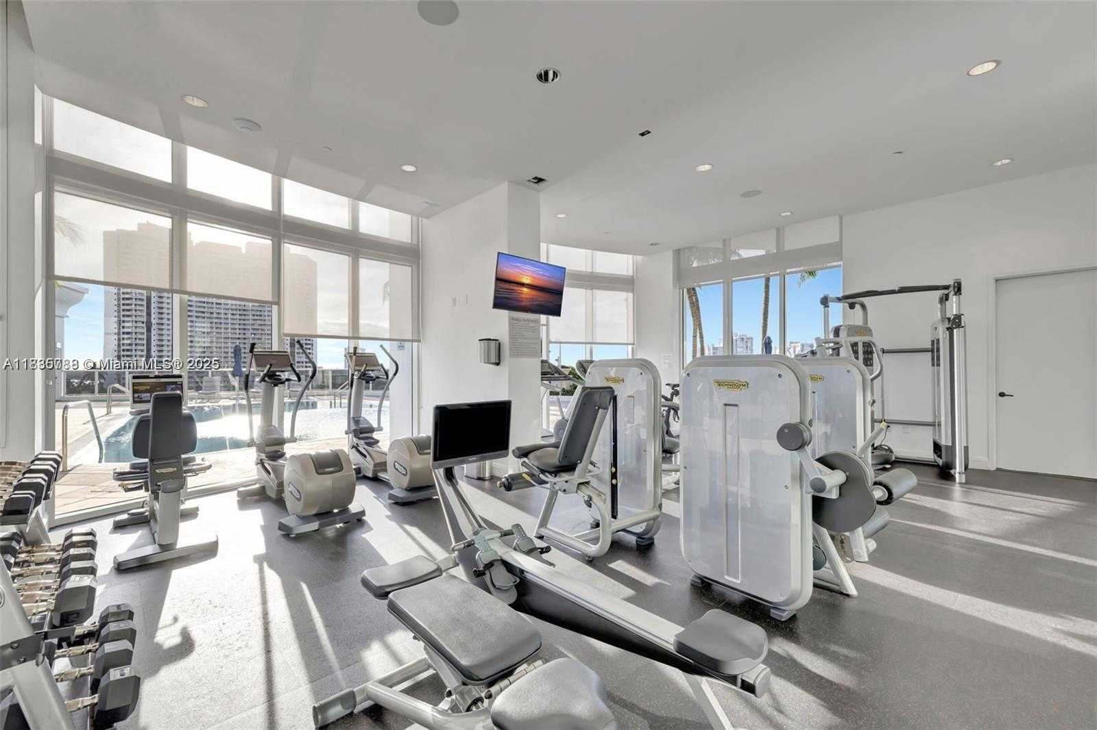 Small Image of 4100 ISLAND BLVD #701, Aventura Number 10