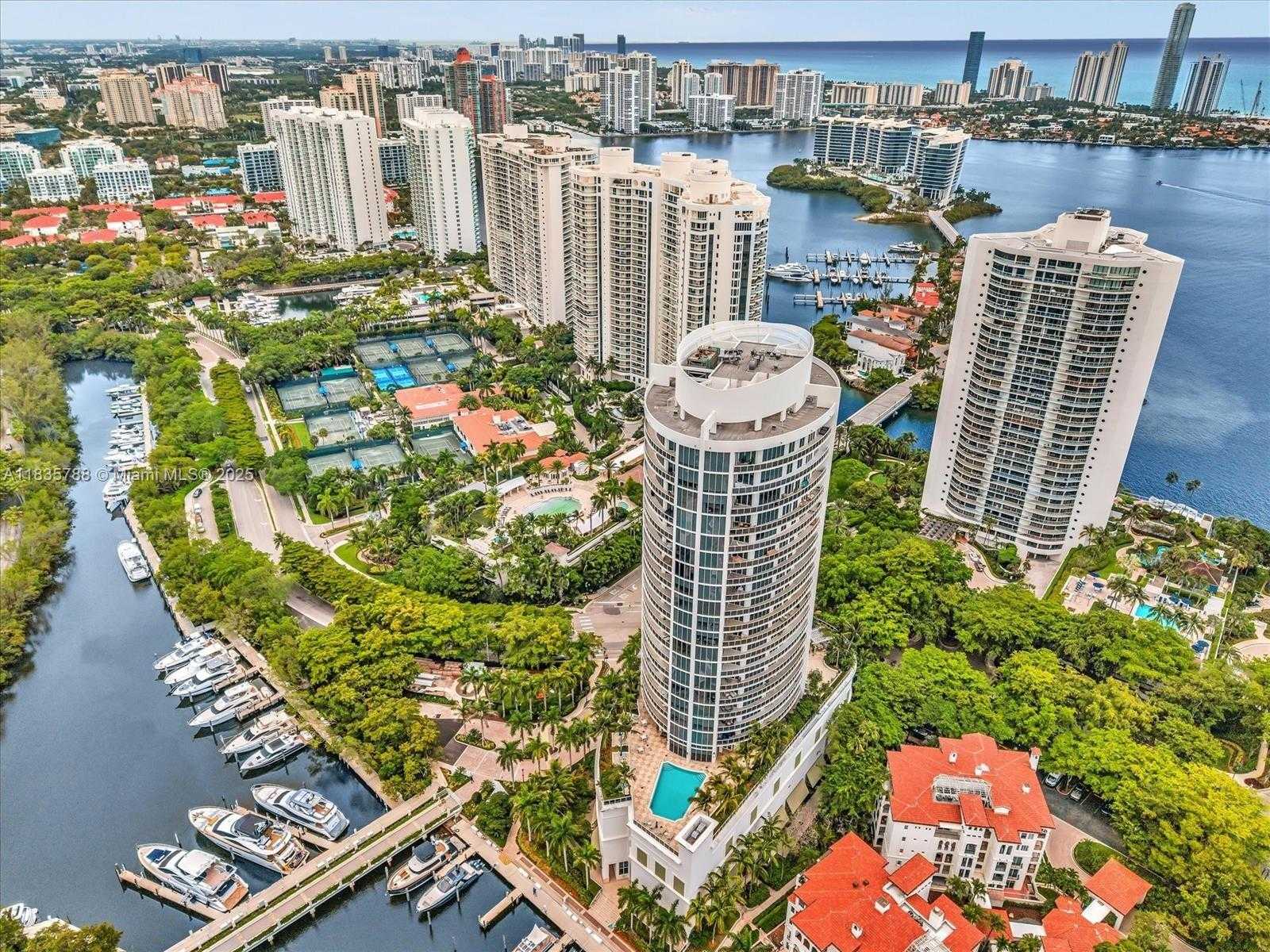 Small Image of 4100 ISLAND BLVD #701, Aventura Number 41