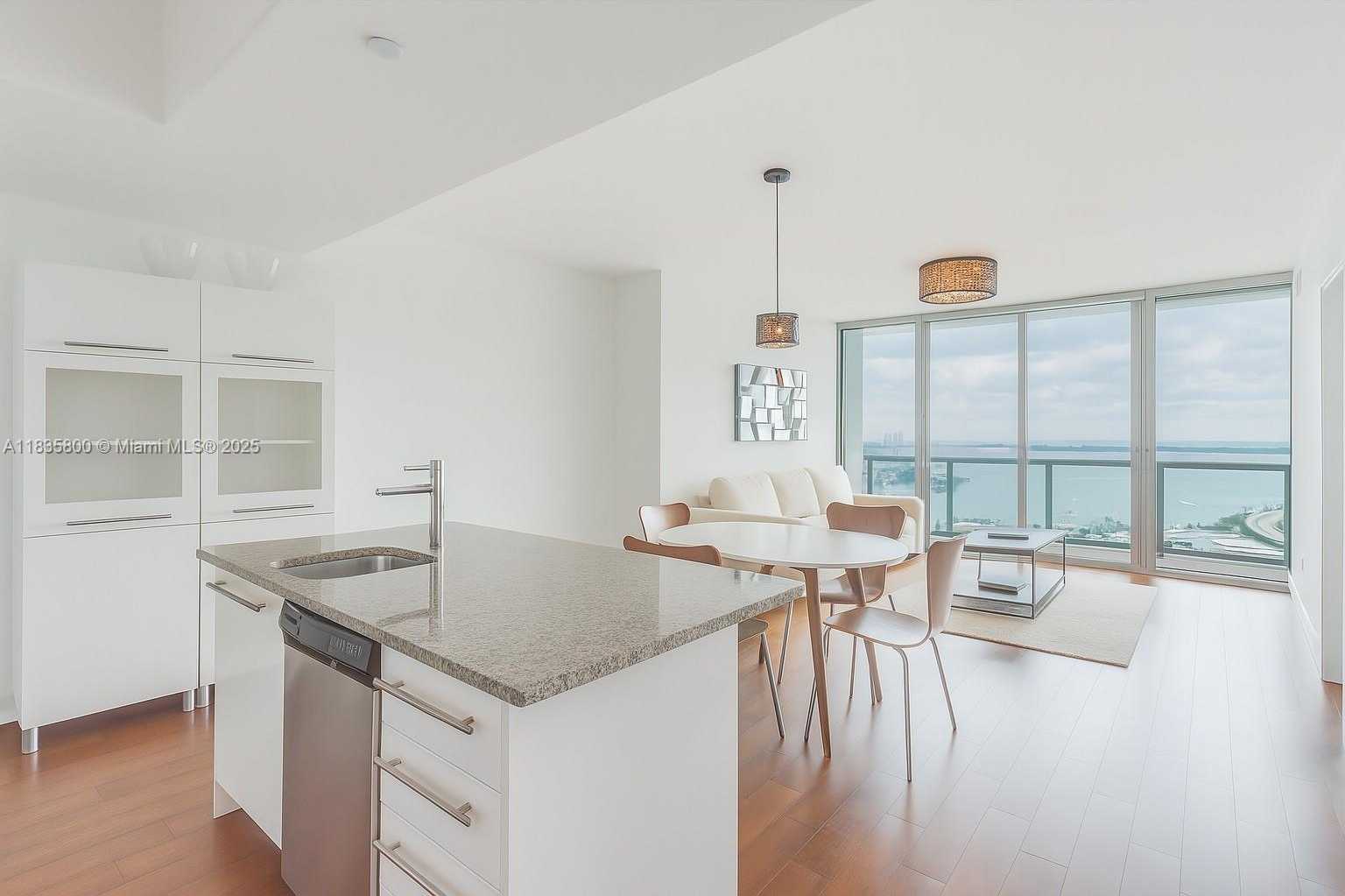 Small Image of 888 BISCAYNE BLVD #3506, Miami Number 2