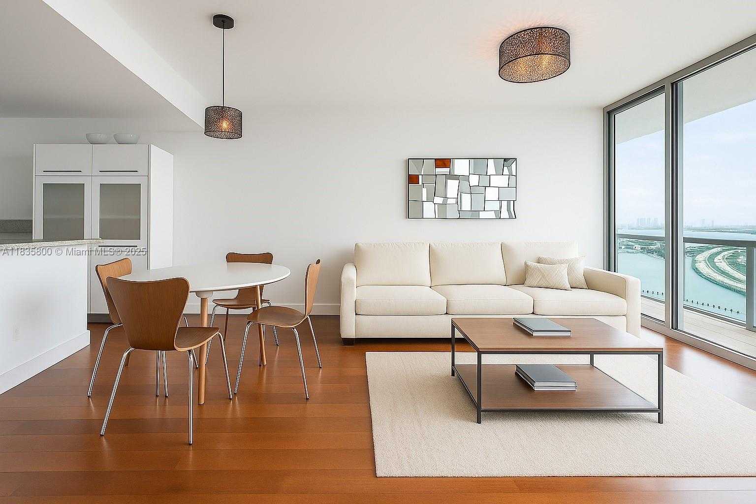Small Image of 888 BISCAYNE BLVD #3506, Miami Number 4