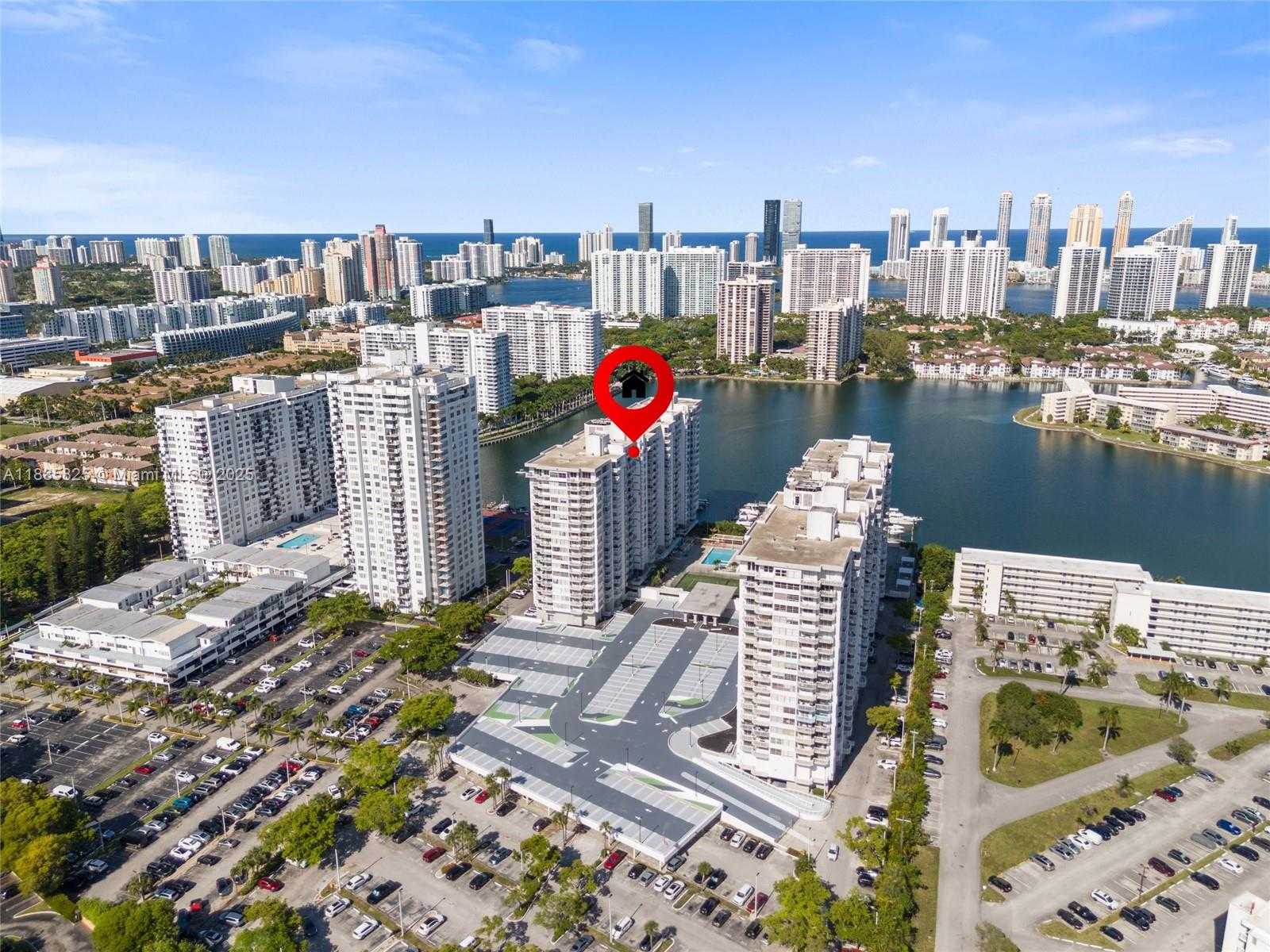 Small Image of 18061 BISCAYNE #1701, Aventura Number 31