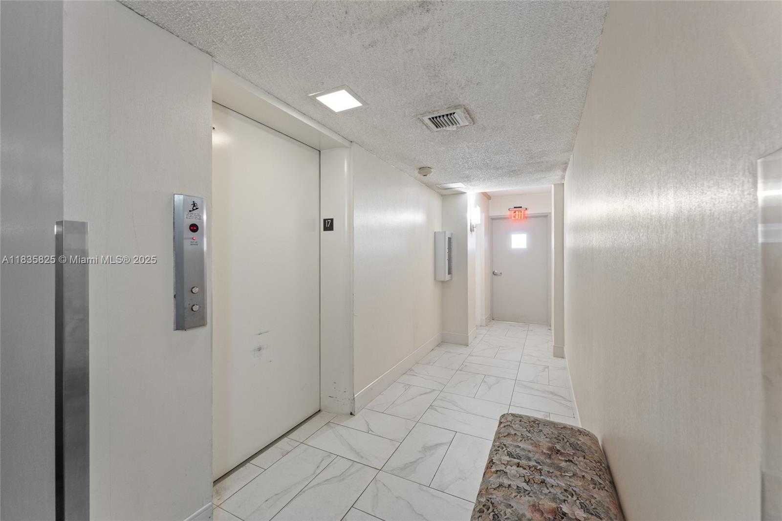 Small Image of 18061 BISCAYNE #1701, Aventura Number 4