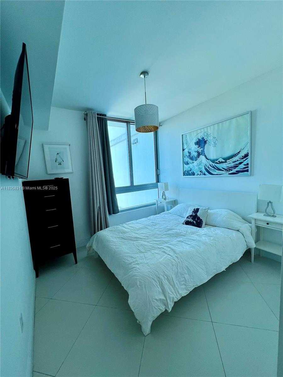 Small Image of 350 SOUTH MIAMI AVE #2303, Miami Number 16