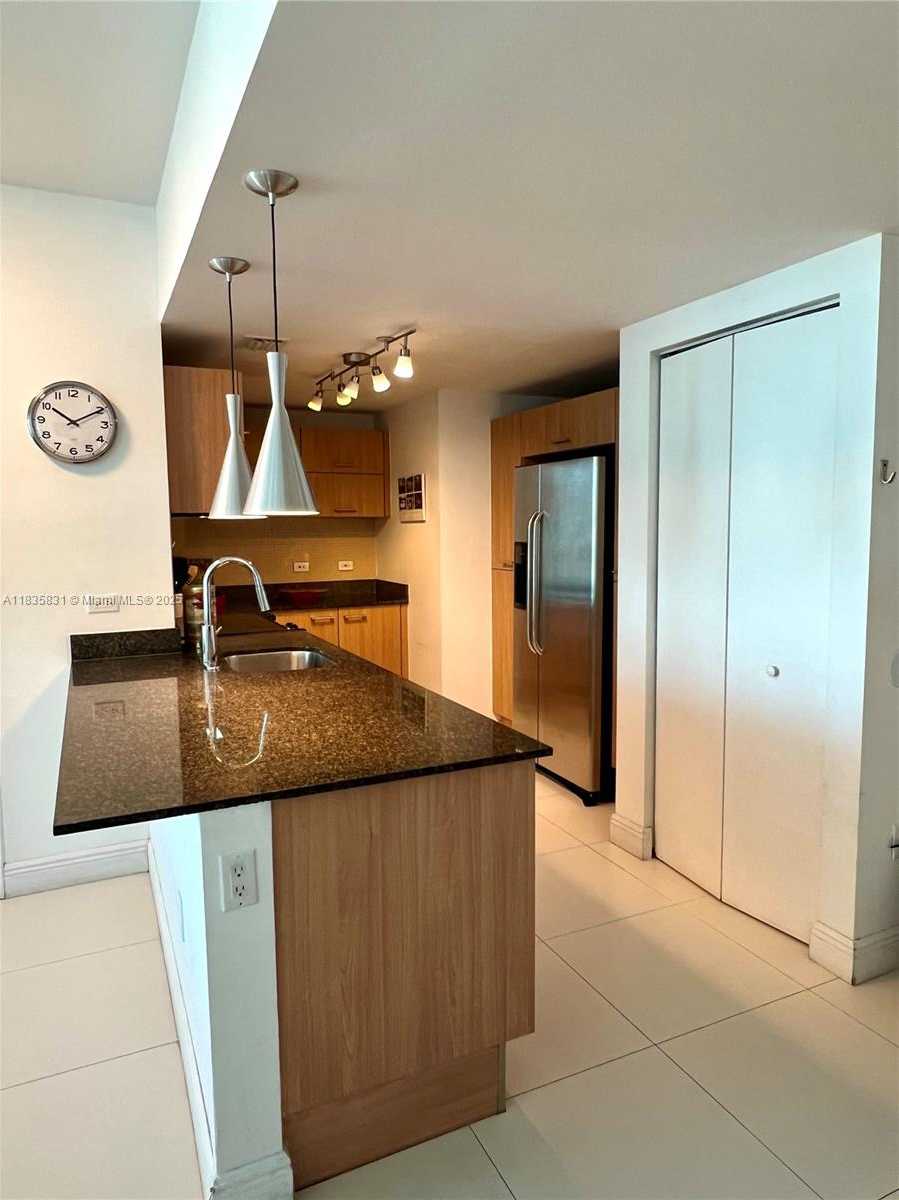 Small Image of 350 SOUTH MIAMI AVE #2303, Miami Number 18