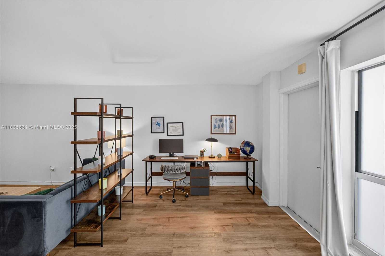 Small Image of 1340 LINCOLN RD #403, Miami Beach Number 12