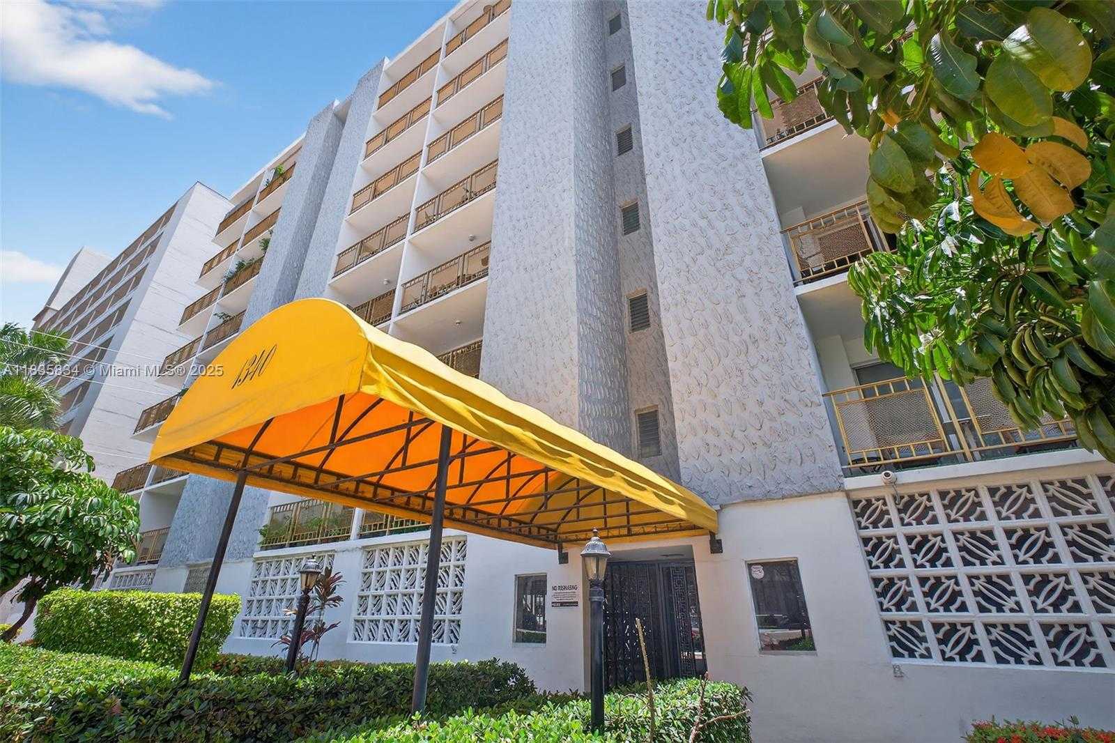 Small Image of 1340 LINCOLN RD #403, Miami Beach Number 23