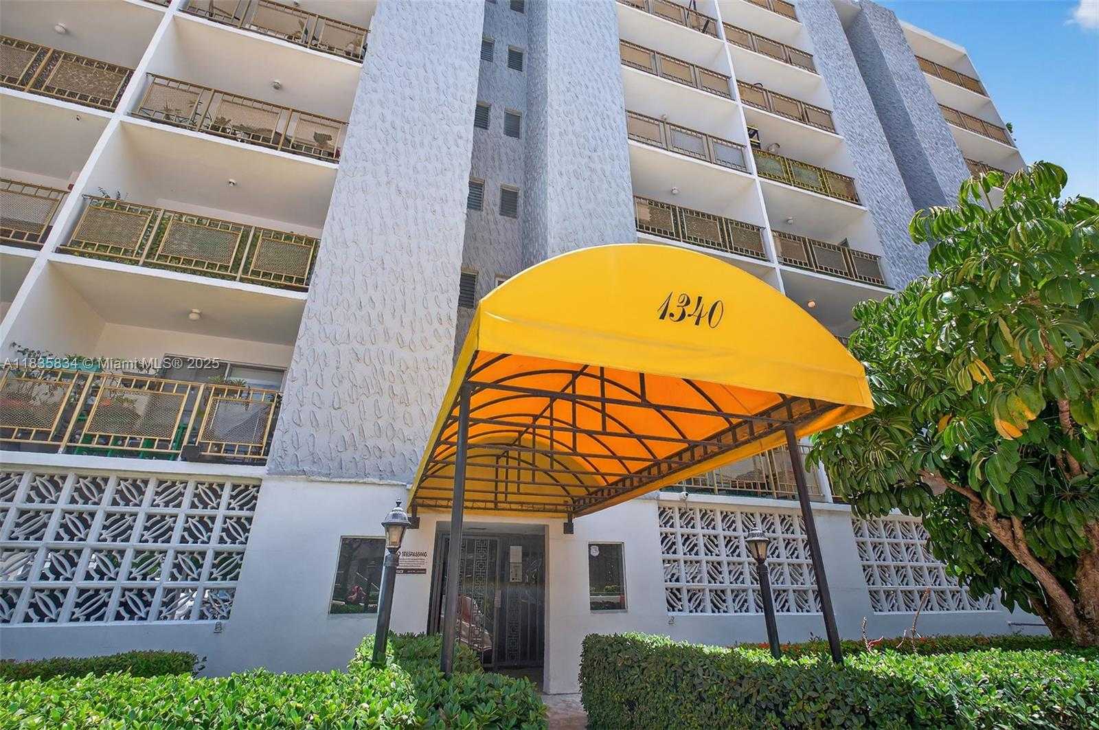 Small Image of 1340 LINCOLN RD #403, Miami Beach Number 24