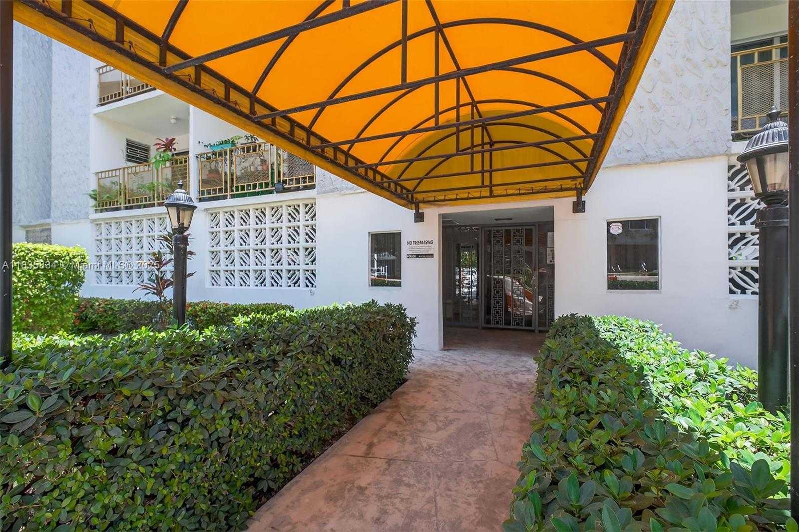 Small Image of 1340 LINCOLN RD #403, Miami Beach Number 25