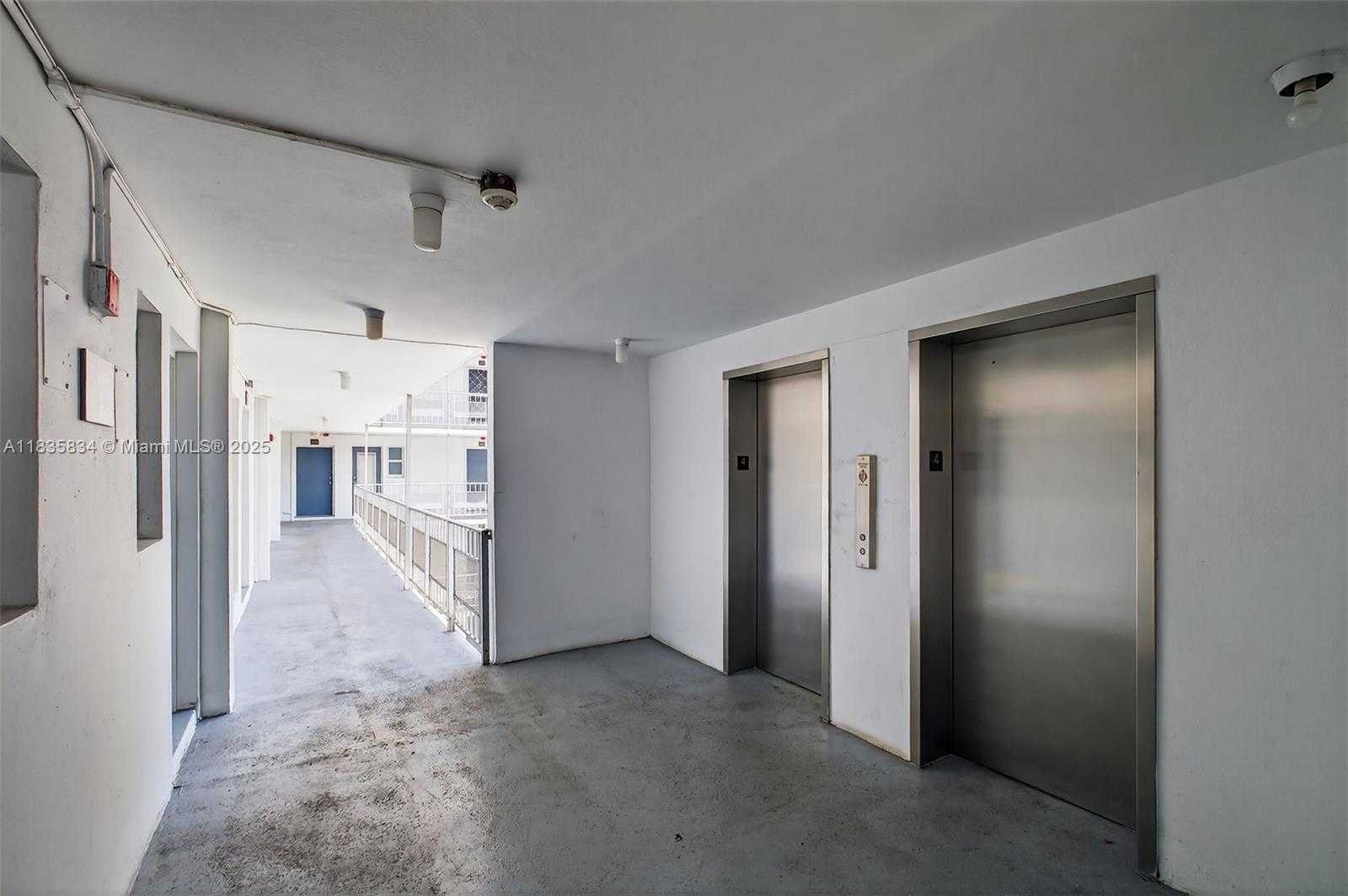 Small Image of 1340 LINCOLN RD #403, Miami Beach Number 32