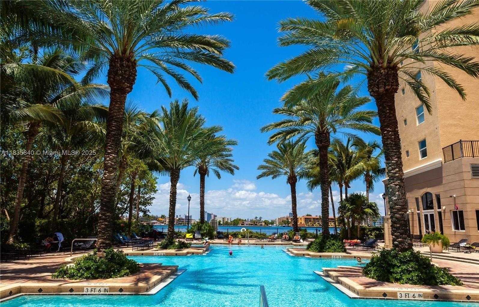 Small Image of 17125 NORTH BAY RD #3105, Sunny Isles Beach Number 3