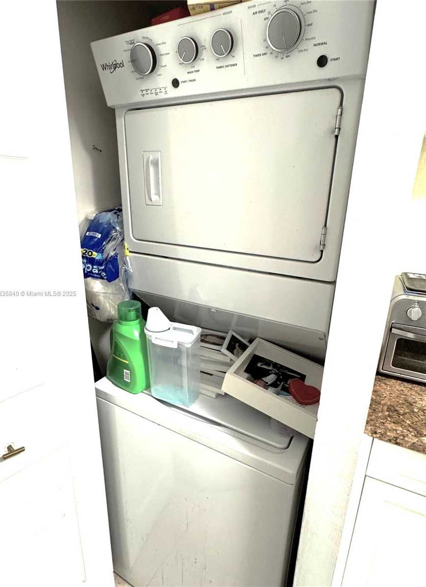 Small Image of 17125 NORTH BAY RD #3105, Sunny Isles Beach Number 31
