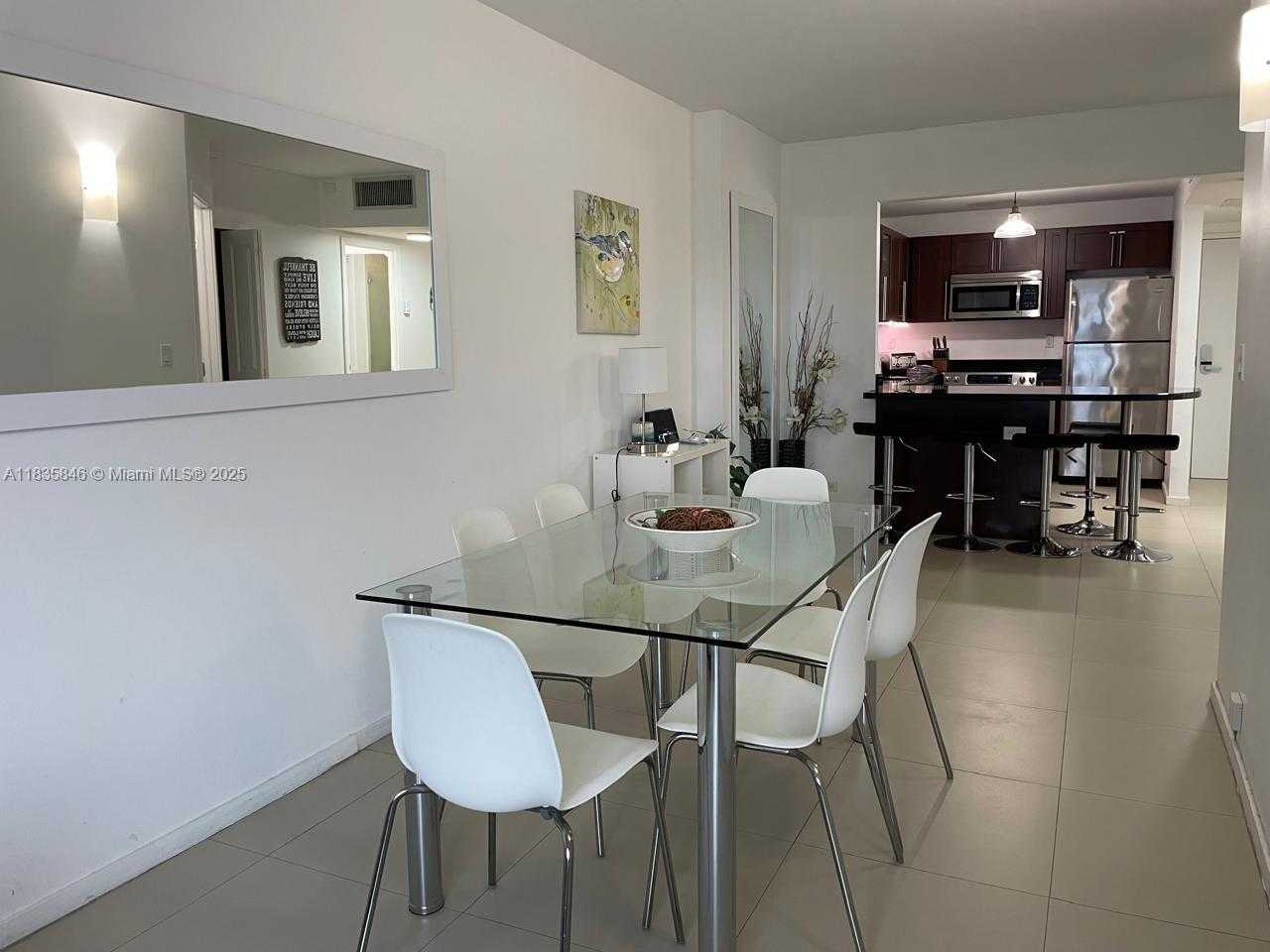 Small Image of 2301 COLLINS AVE #735, Miami Beach Number 5