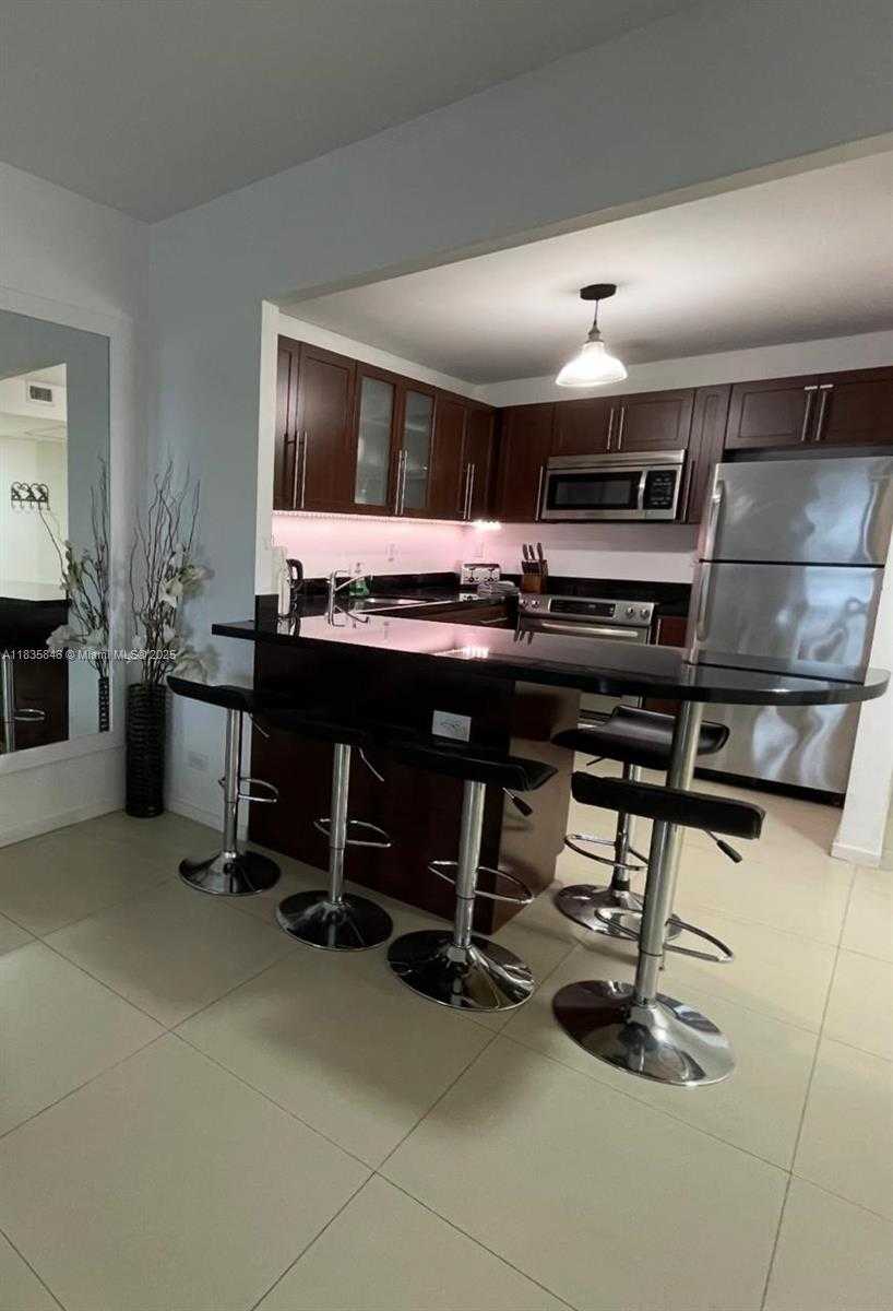 Small Image of 2301 COLLINS AVE #735, Miami Beach Number 9