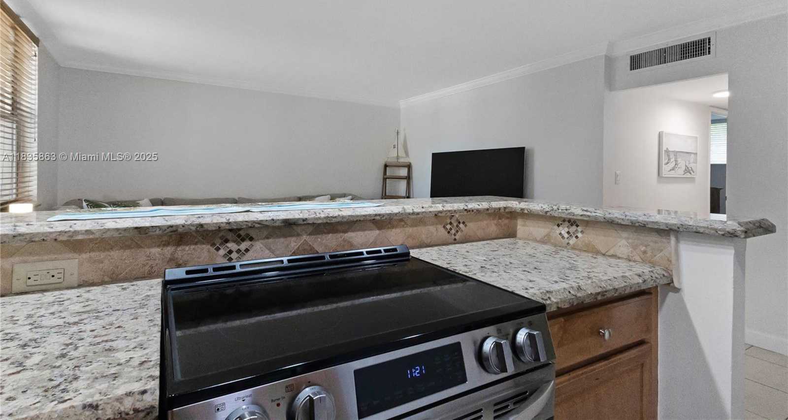 Small Image of 2400 NORTH EAST 10TH ST #104, Pompano Beach Number 12