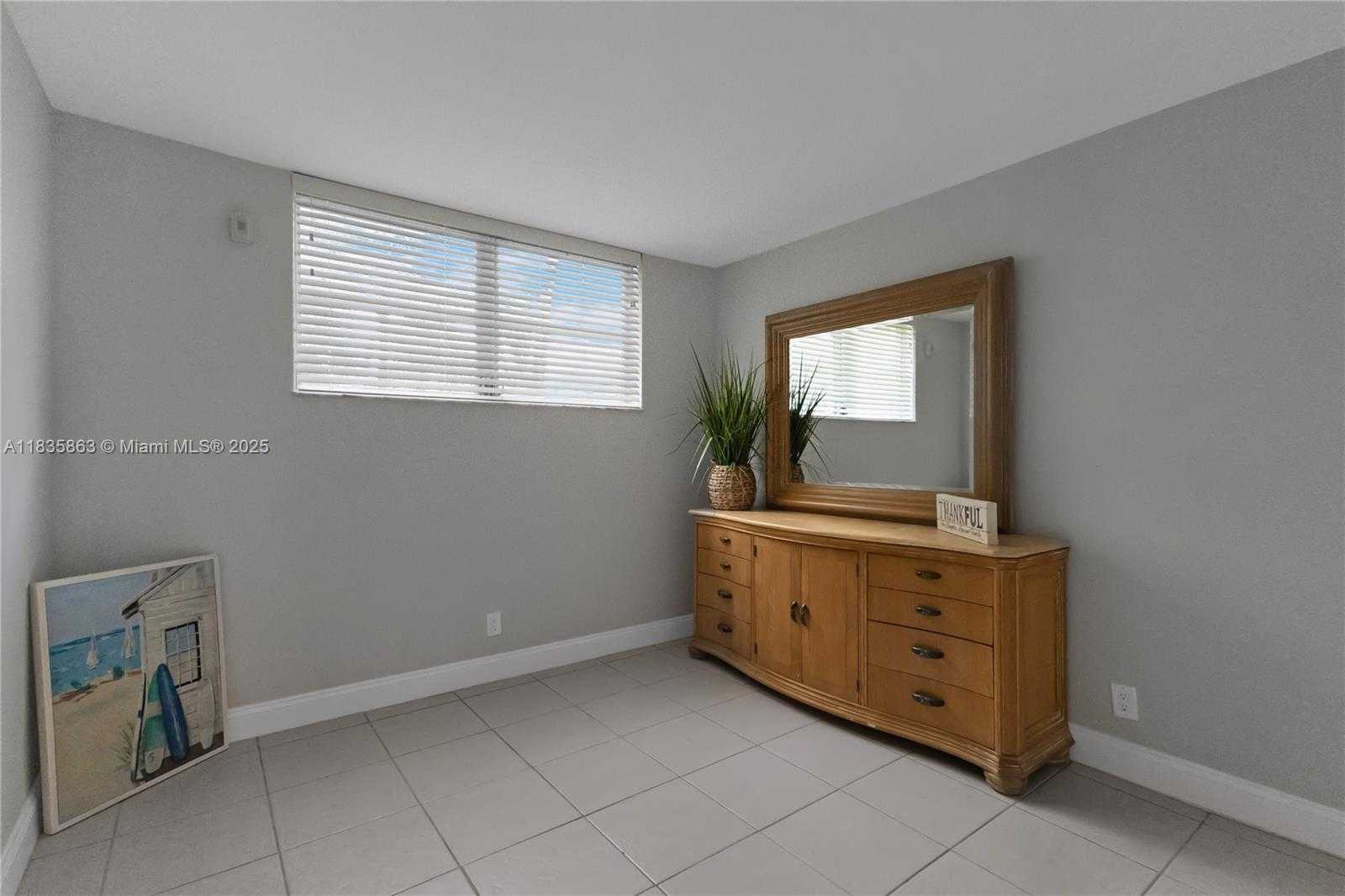 Small Image of 2400 NORTH EAST 10TH ST #104, Pompano Beach Number 19