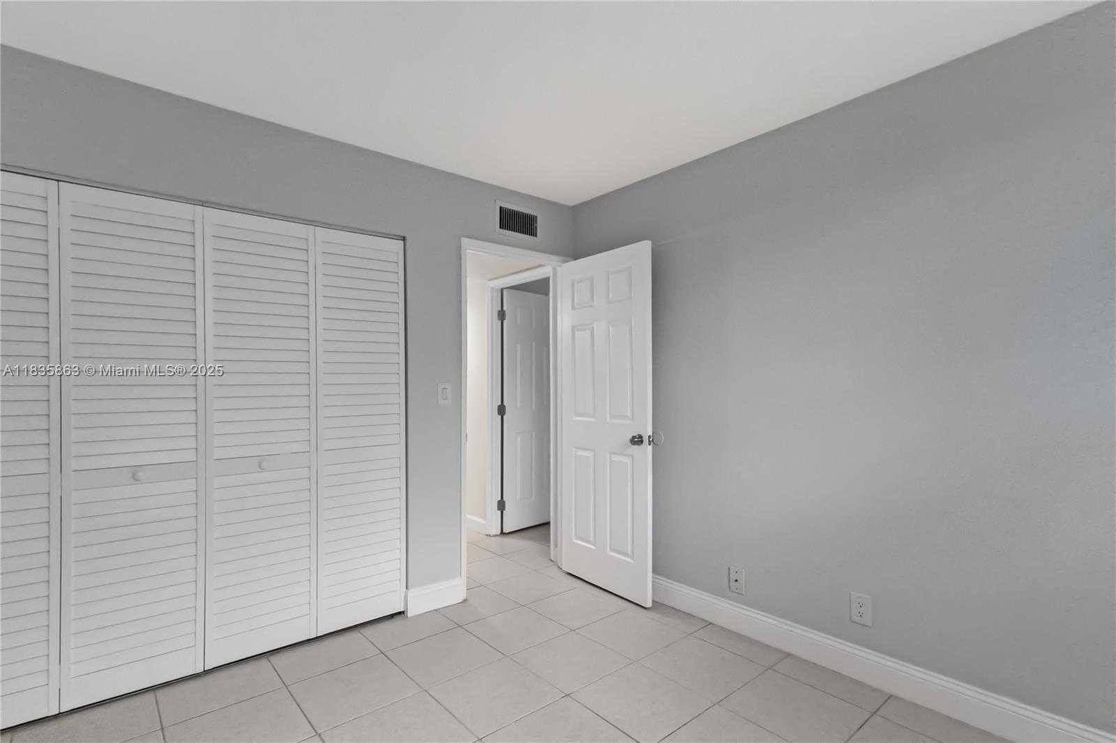 Small Image of 2400 NORTH EAST 10TH ST #104, Pompano Beach Number 20