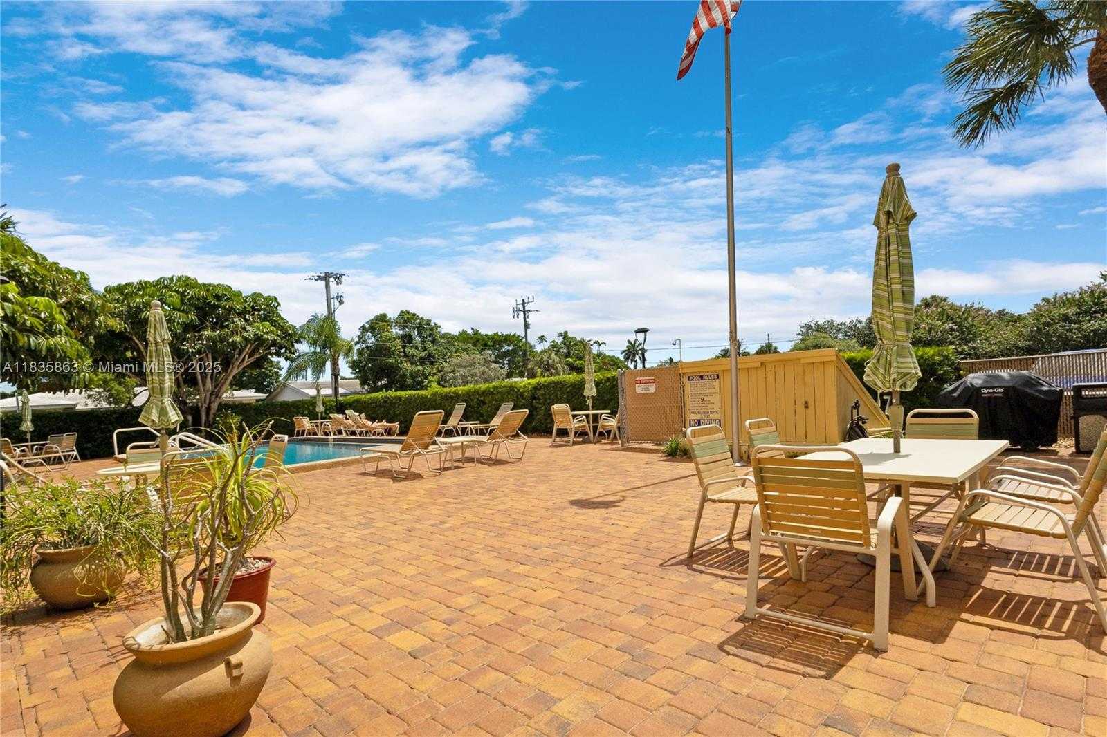 Small Image of 2400 NORTH EAST 10TH ST #104, Pompano Beach Number 23