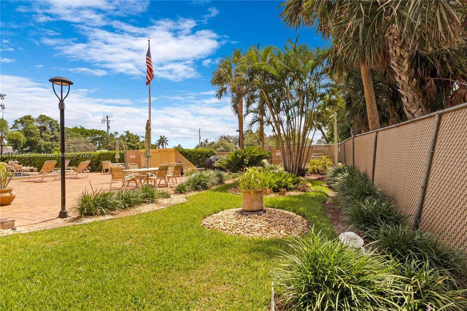 Small Image of 2400 NORTH EAST 10TH ST #104, Pompano Beach Number 27