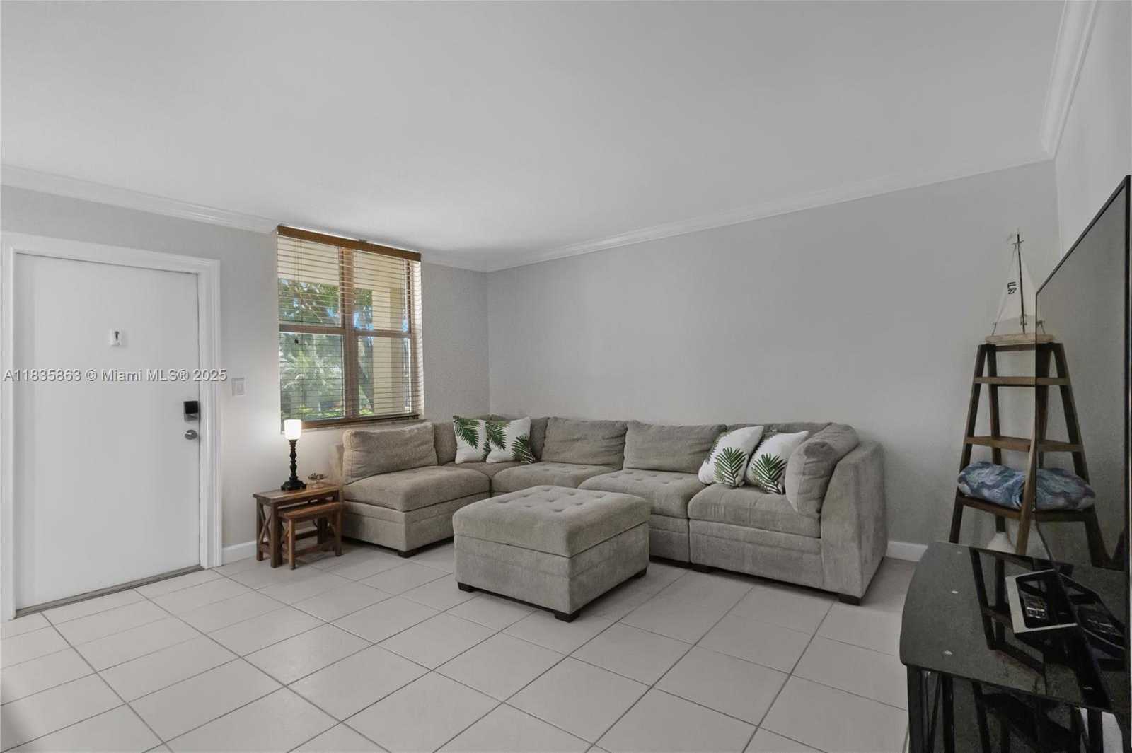 Small Image of 2400 NORTH EAST 10TH ST #104, Pompano Beach Number 4