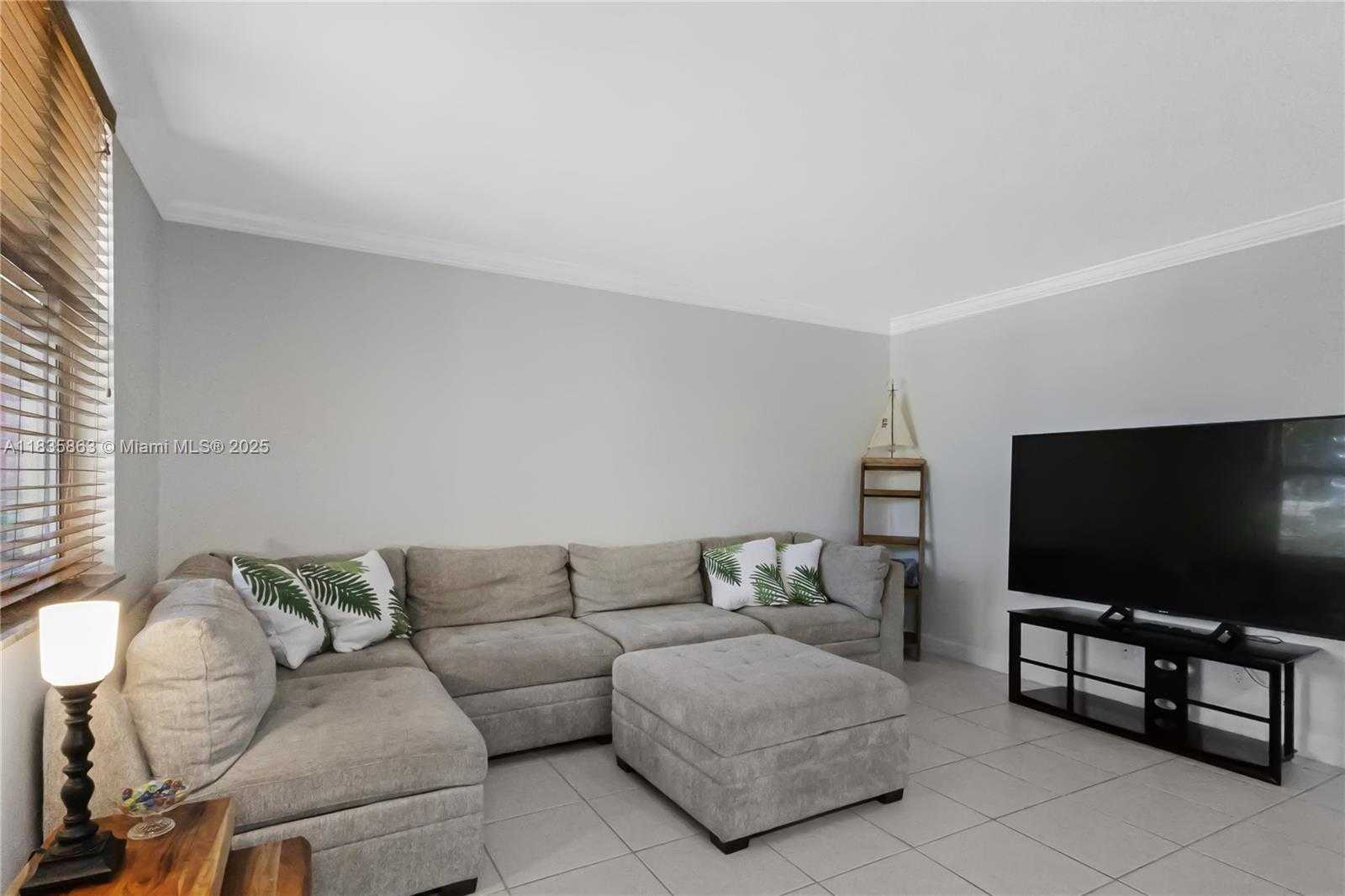 Small Image of 2400 NORTH EAST 10TH ST #104, Pompano Beach Number 8