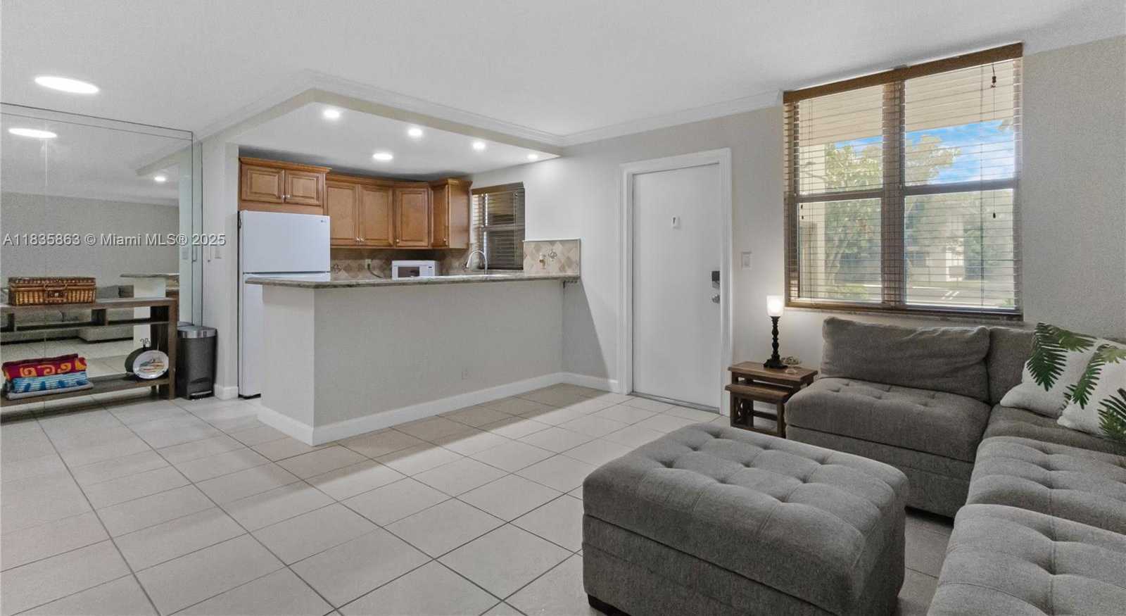 Small Image of 2400 NORTH EAST 10TH ST #104, Pompano Beach Number 9