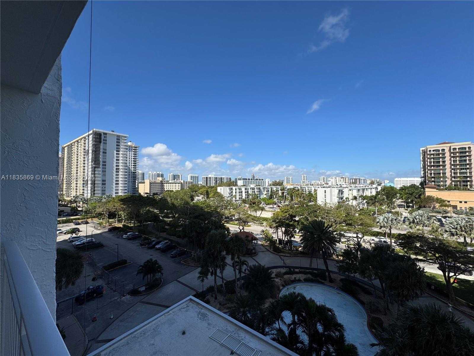 Small Image of 210 174TH ST #1215, Sunny Isles Beach Number 5