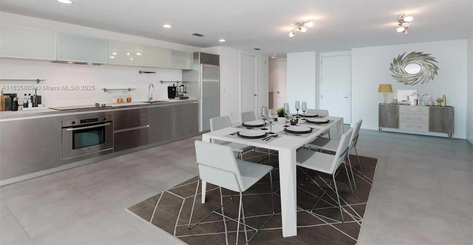 Small Image of 1040 BISCAYNE BLVD #2402, Miami Number 6