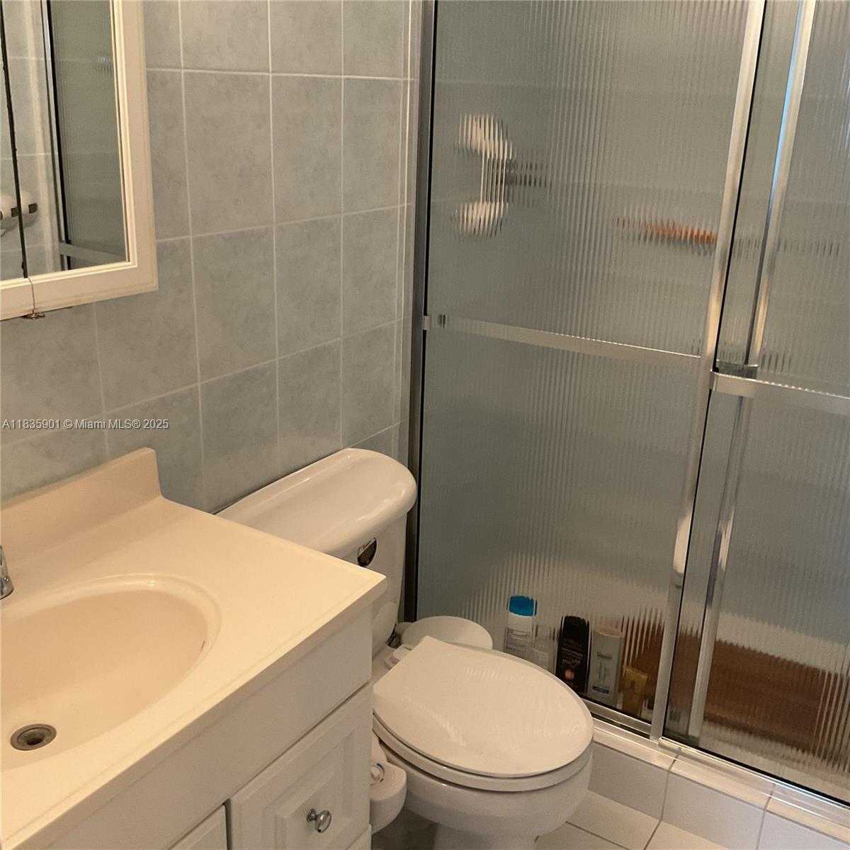 Small Image of 400 KINGS POINT DR #623, Sunny Isles Beach Number 28
