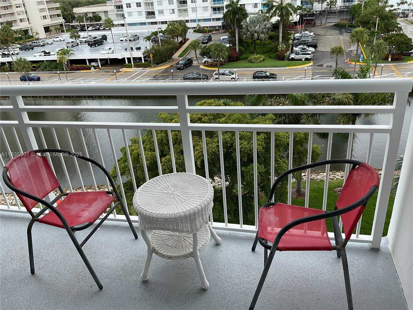 Small Image of 400 KINGS POINT DR #623, Sunny Isles Beach Number 35