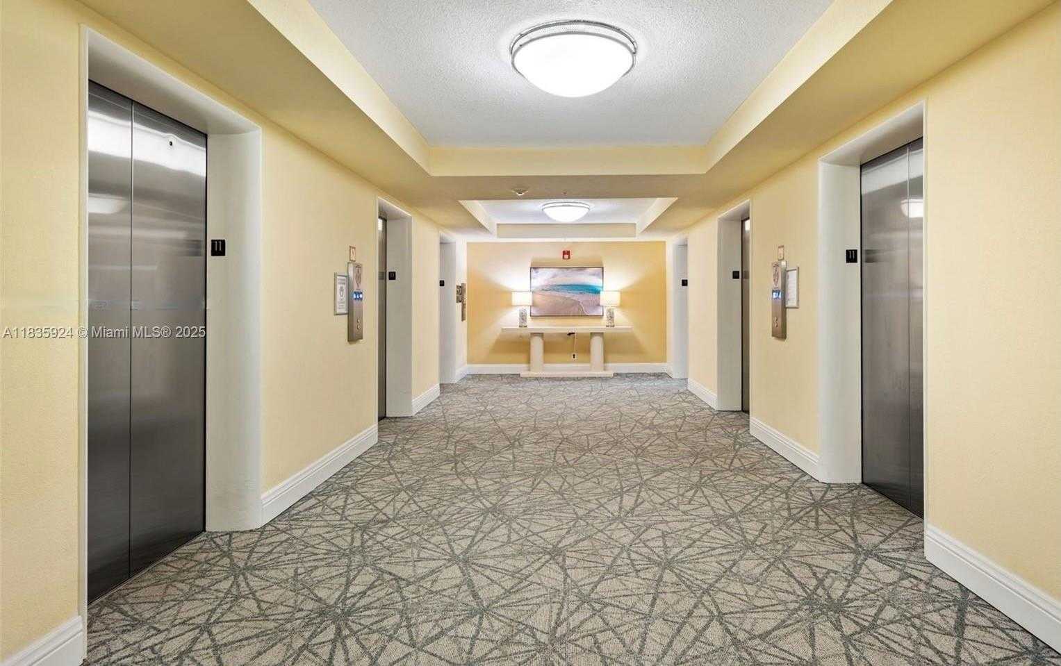 Small Image of 2501 SOUTH OCEAN DR #427, Hollywood Number 13
