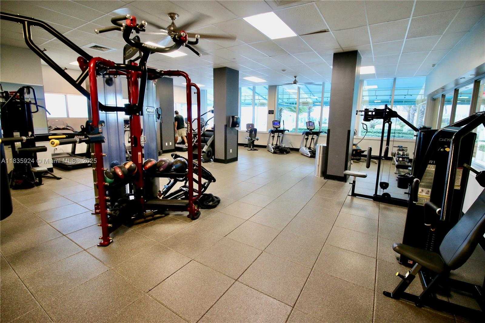 Small Image of 2501 SOUTH OCEAN DR #427, Hollywood Number 17