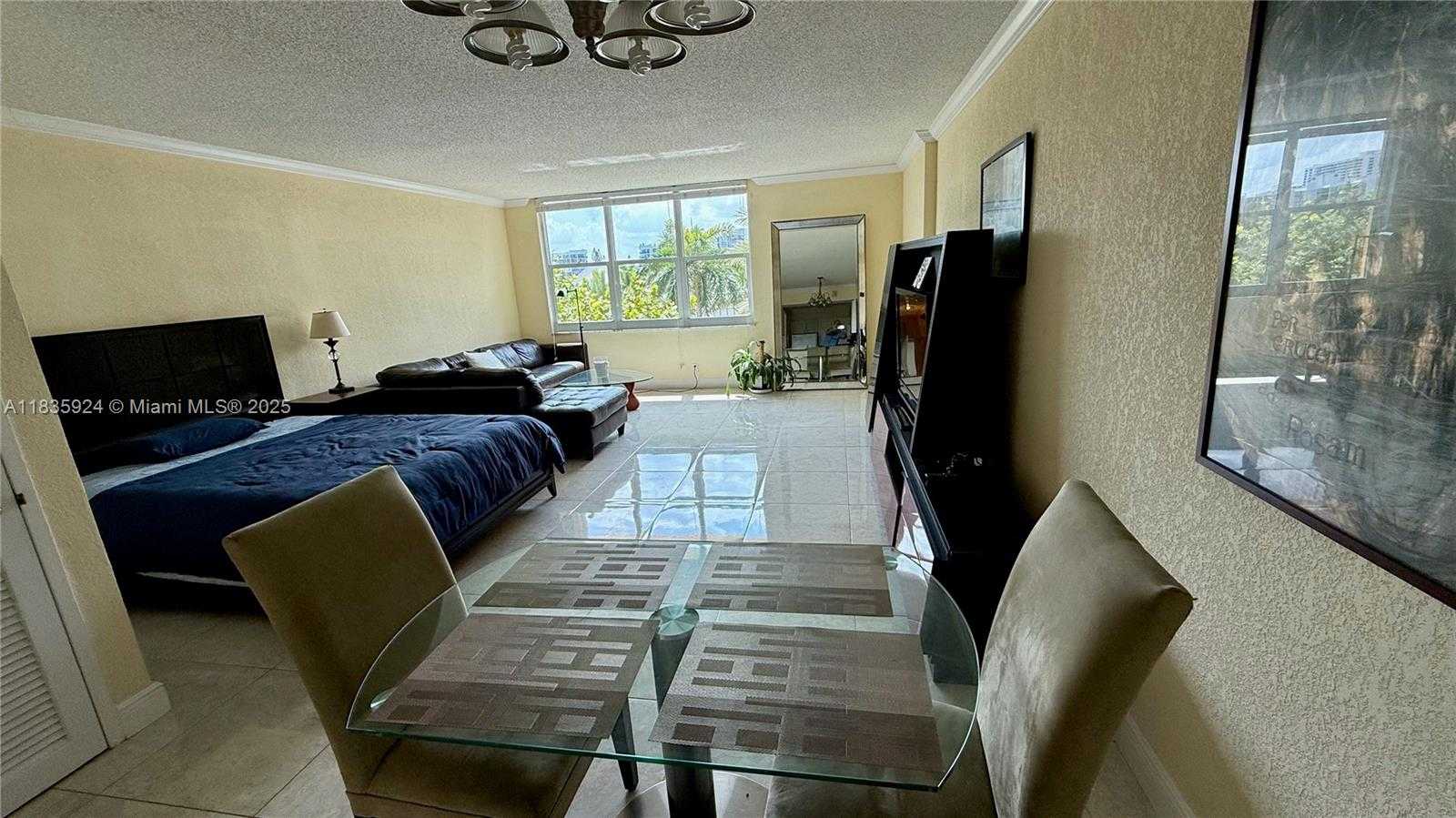 Small Image of 2501 SOUTH OCEAN DR #427, Hollywood Number 3