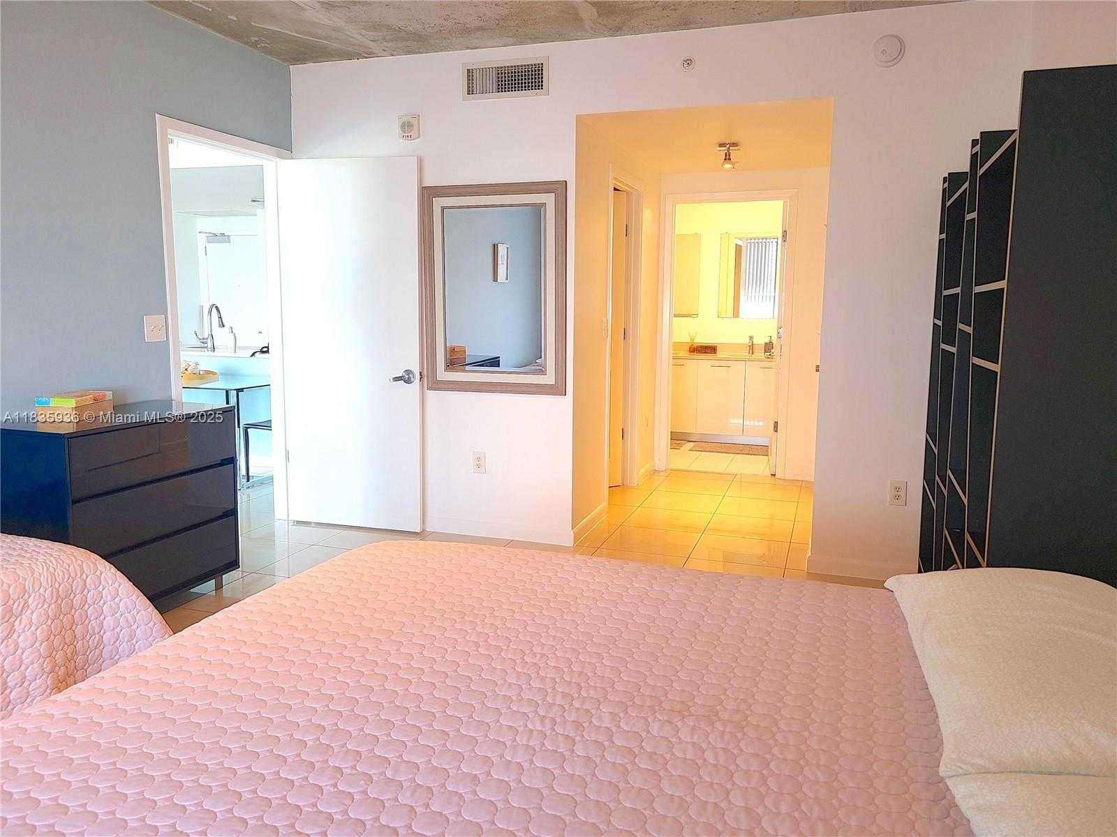 Small Image of 3250 NORTH EAST 1ST AVE #705, Miami Number 22