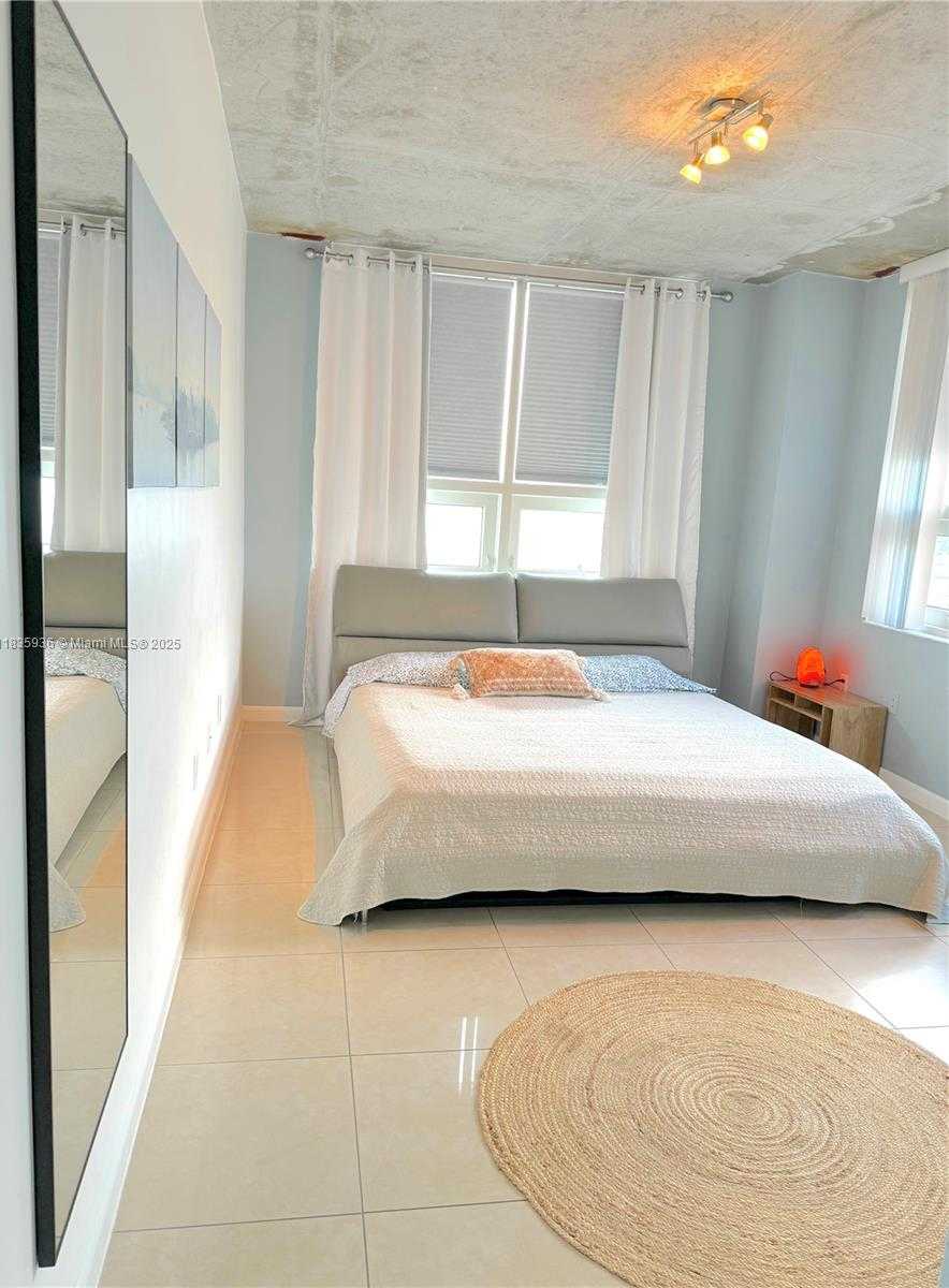 Small Image of 3250 NORTH EAST 1ST AVE #705, Miami Number 25