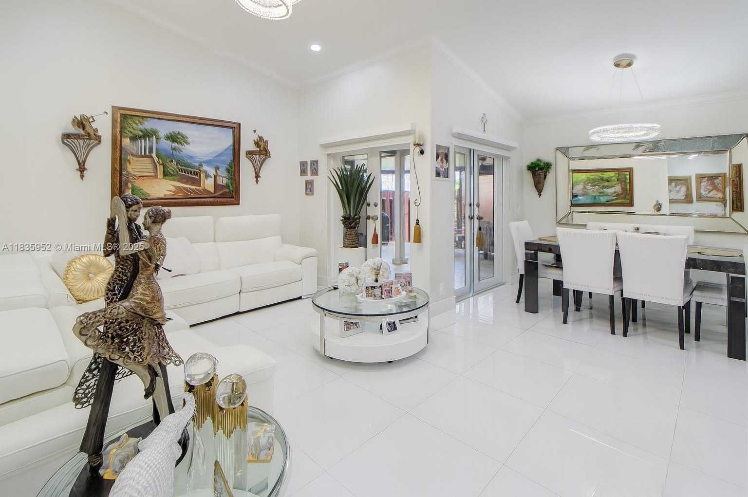 Small Image of 17012 NORTH WEST 66TH CT, Hialeah Number 4