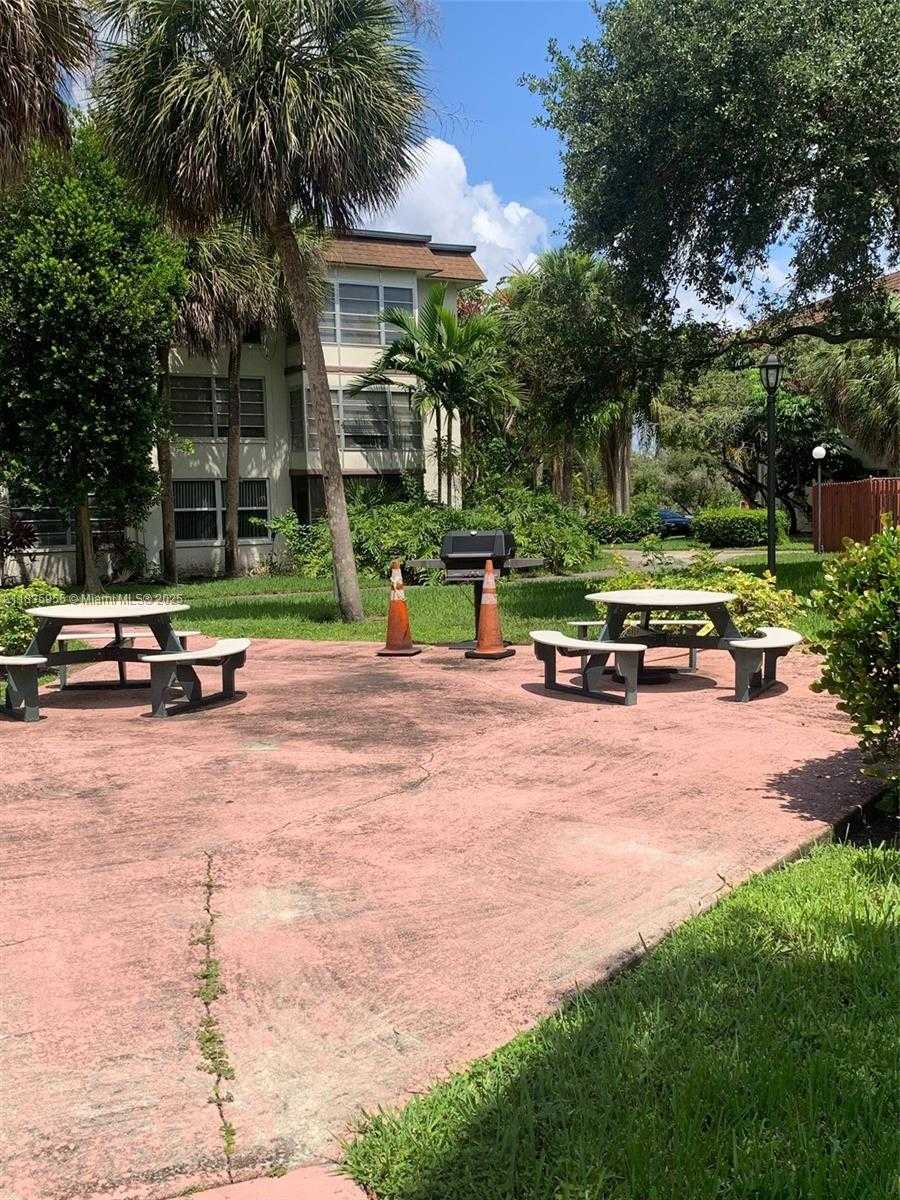 Small Image of 7500 NORTH WEST 17TH ST #109, Plantation Number 20