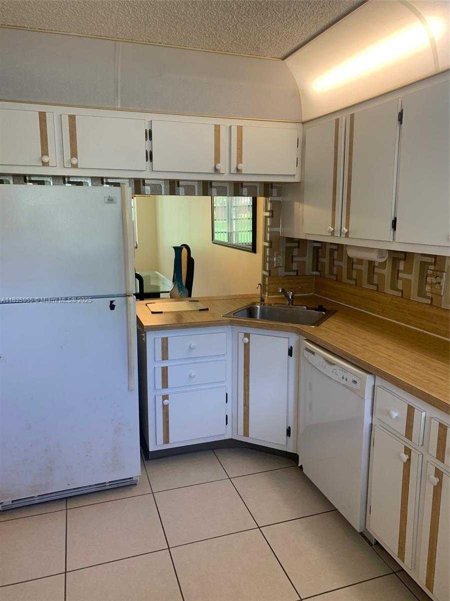 Small Image of 7500 NORTH WEST 17TH ST #109, Plantation Number 8
