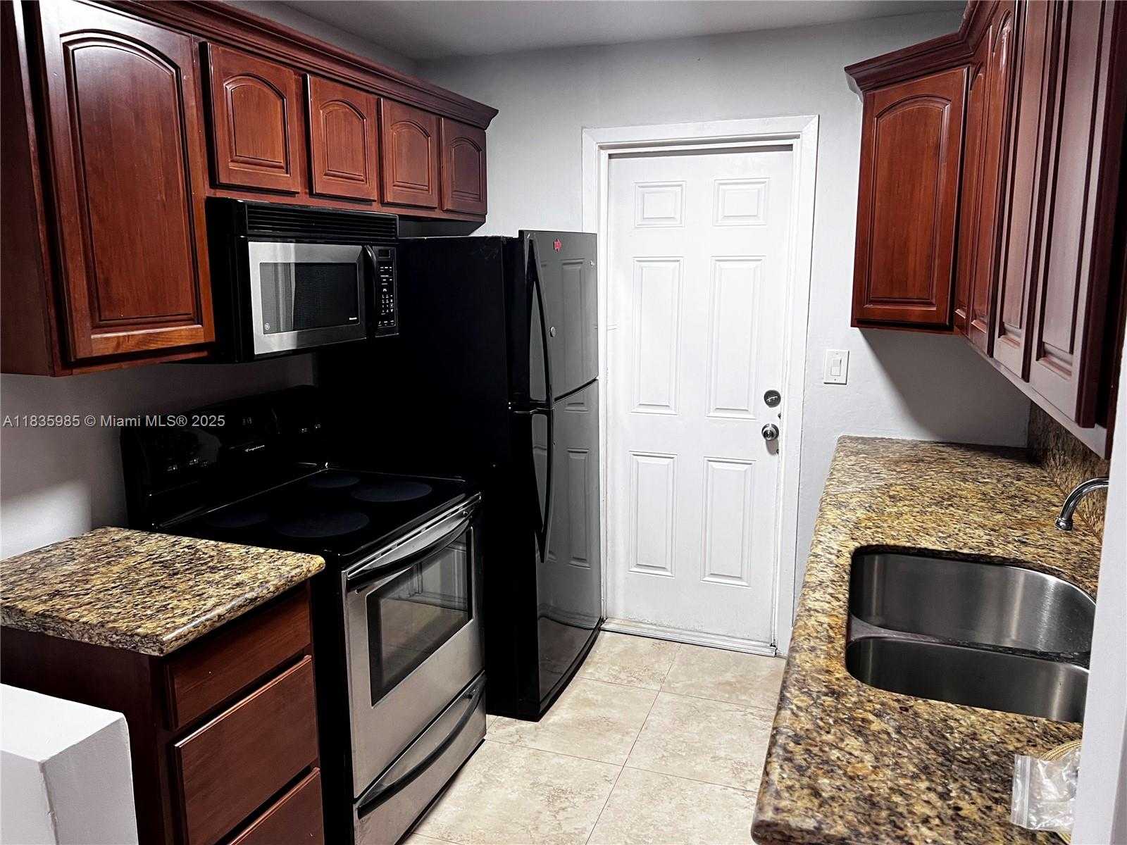 Small Image of 12590 NORTH EAST 16TH AVE #605, North Miami Number 4