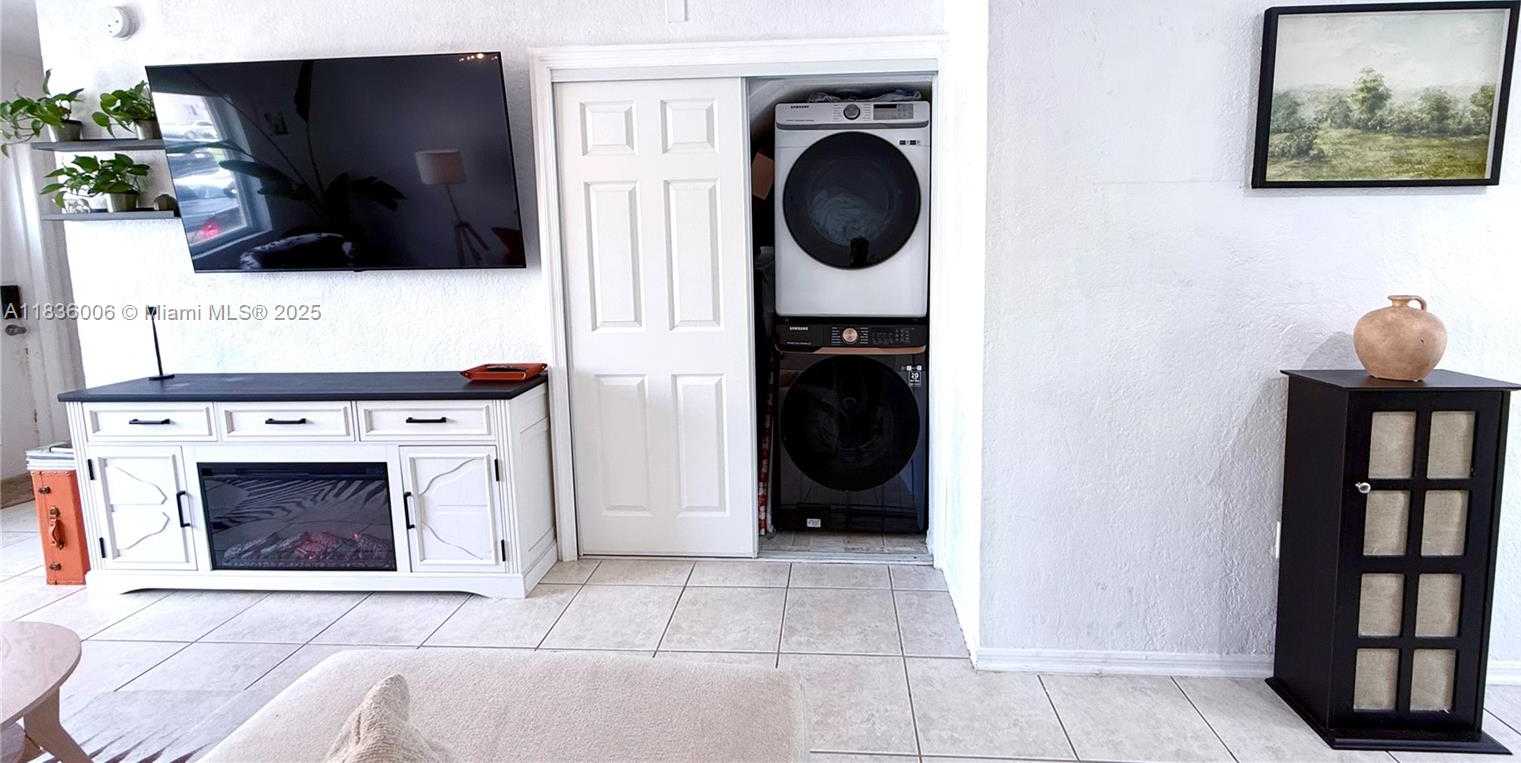 Small Image of 8449 NORTH WEST 4TH AVE #8449, Miami Number 7