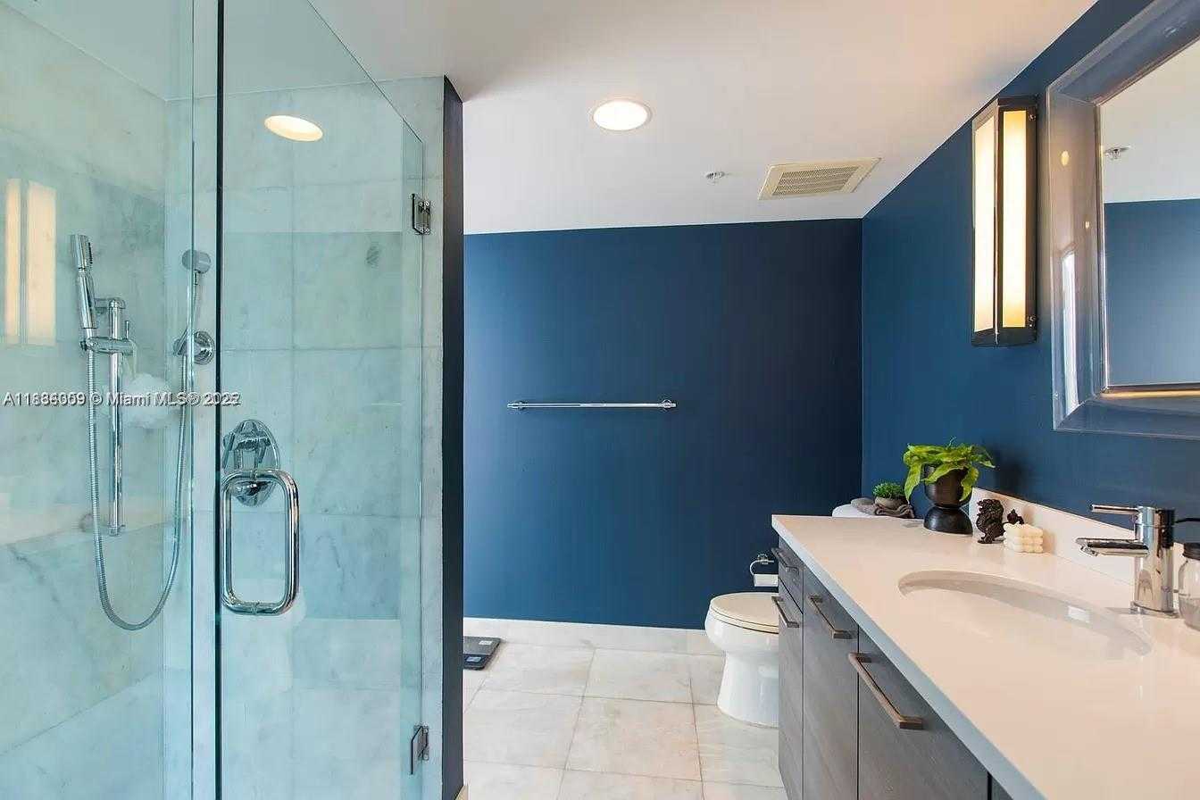 Small Image of 421 MERIDIAN AVE #15, Miami Beach Number 12
