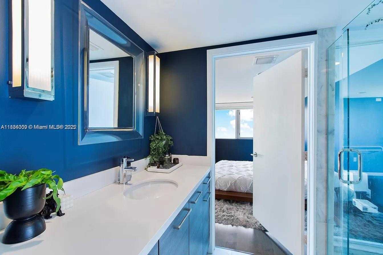 Small Image of 421 MERIDIAN AVE #15, Miami Beach Number 13