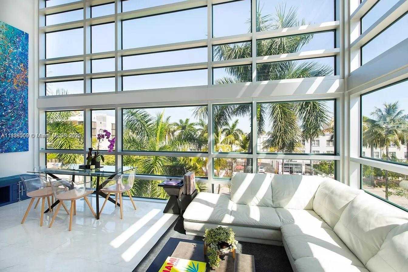 Small Image of 421 MERIDIAN AVE #15, Miami Beach Number 2