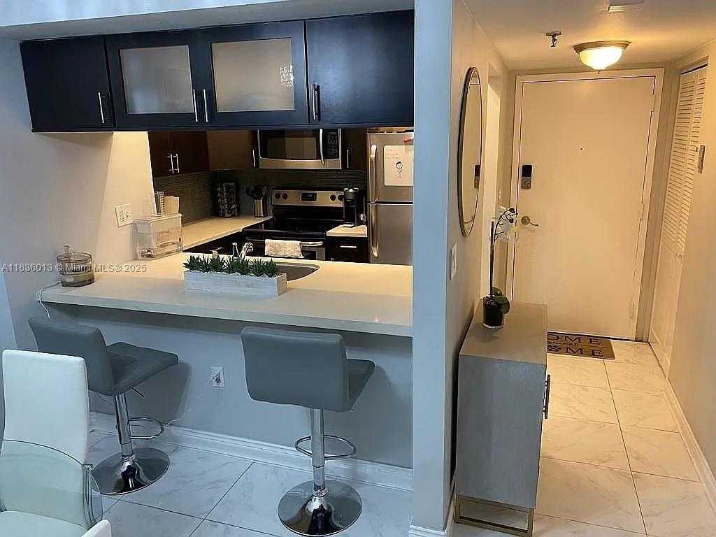 Small Image of 800 NORTH MIAMI AVE #E-707, Miami Number 3