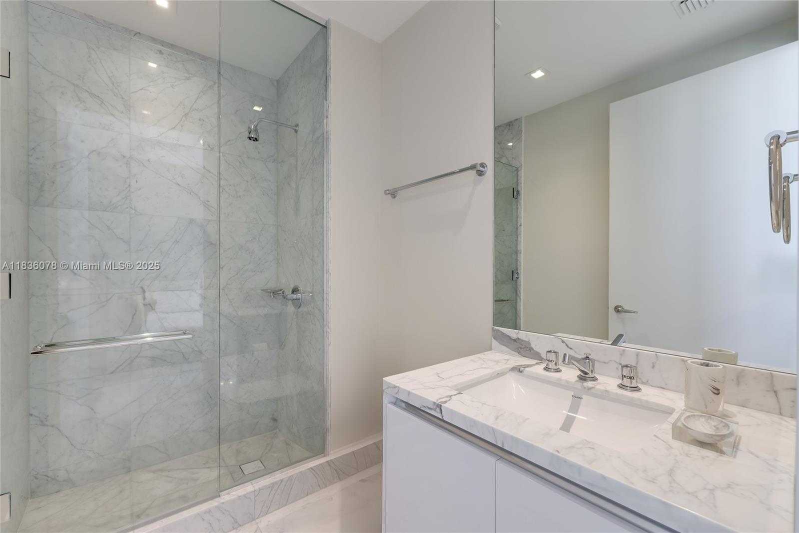 Small Image of 16901 COLLINS AVE #2702, Sunny Isles Beach Number 23