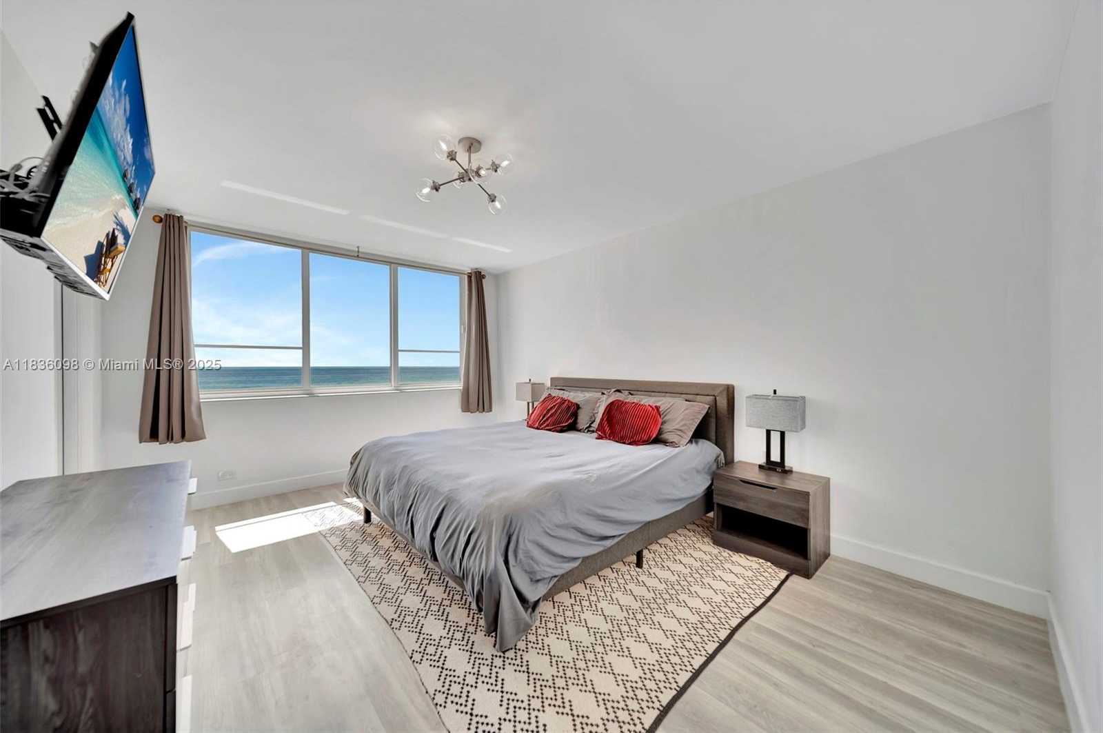 Small Image of 5005 COLLINS AVE #815, Miami Beach Number 9