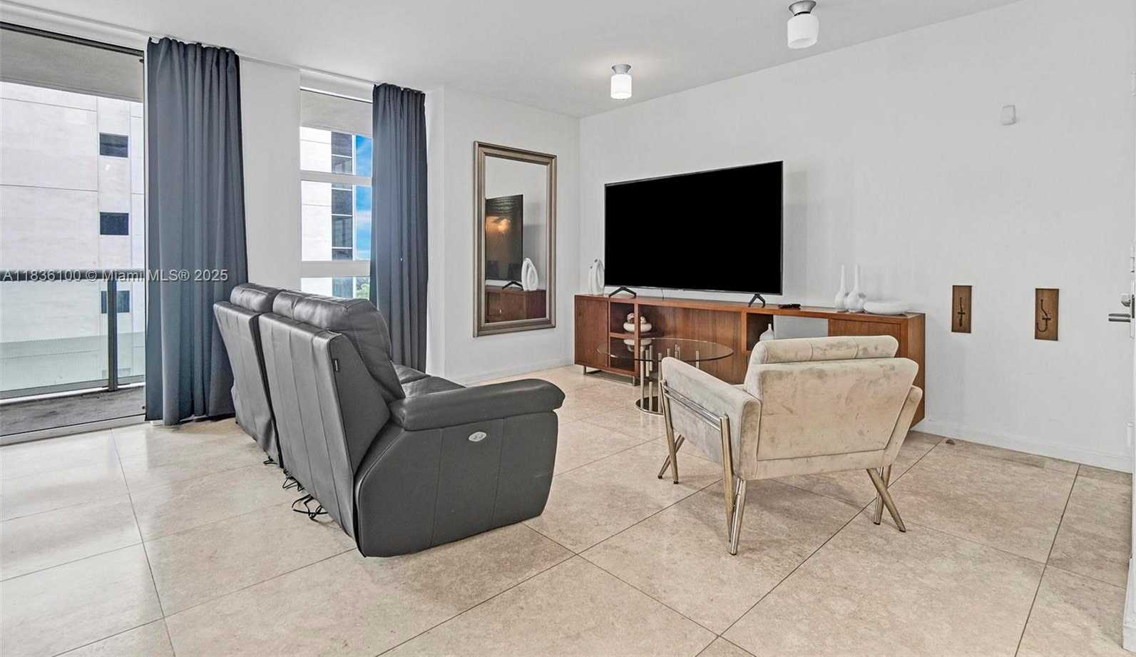 Small Image of 50 BISCAYNE BLVD #601, Miami Number 12