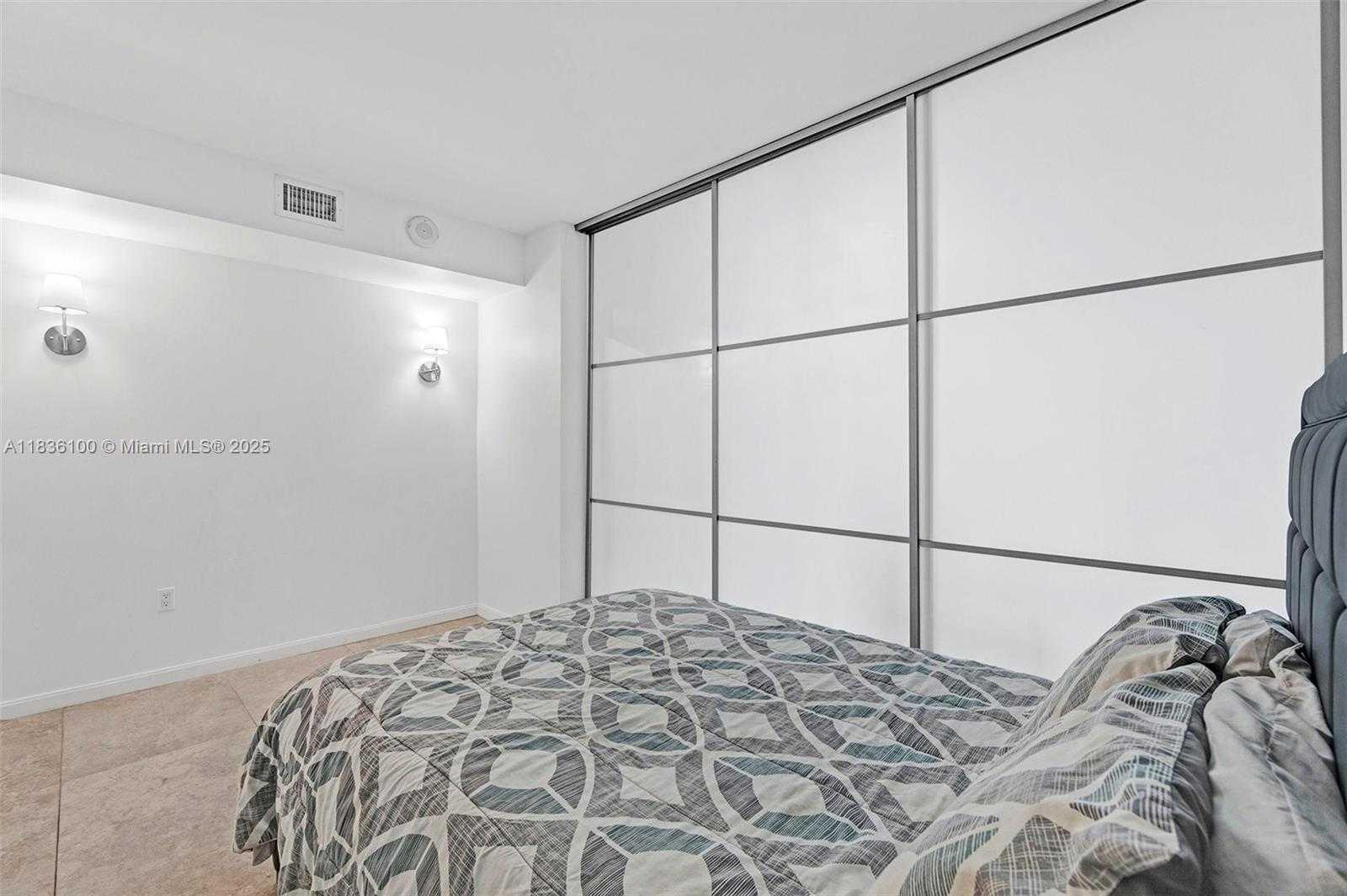 Small Image of 50 BISCAYNE BLVD #601, Miami Number 16